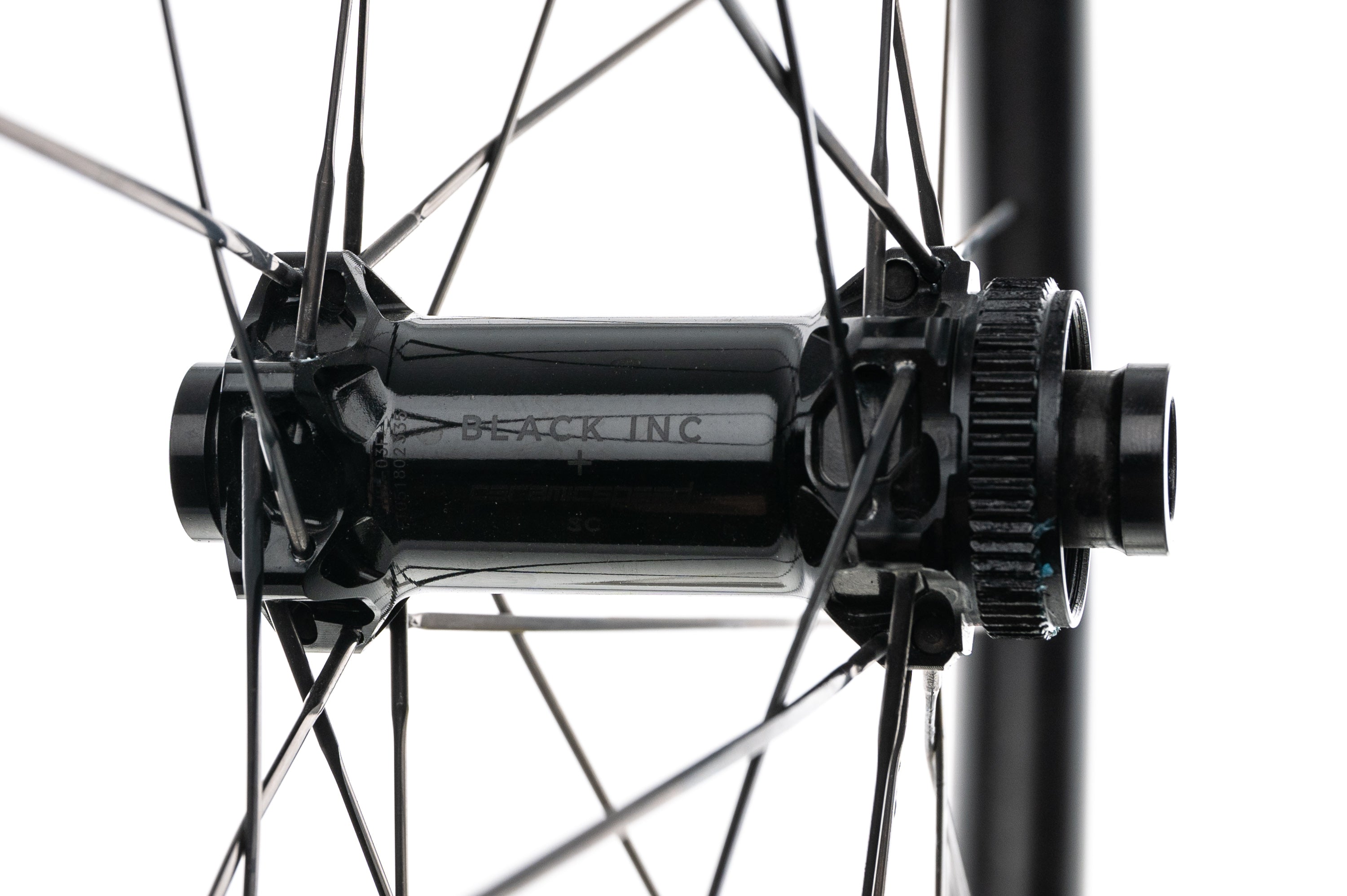 Black Inc THIRTY Disc Carbon Clincher 700c Wheelset - Lightweight Carbon Road Bike Wheels for Racing & Performance Cycling - Perfect for Road Bikes, Triathlons & Competitive Cycling