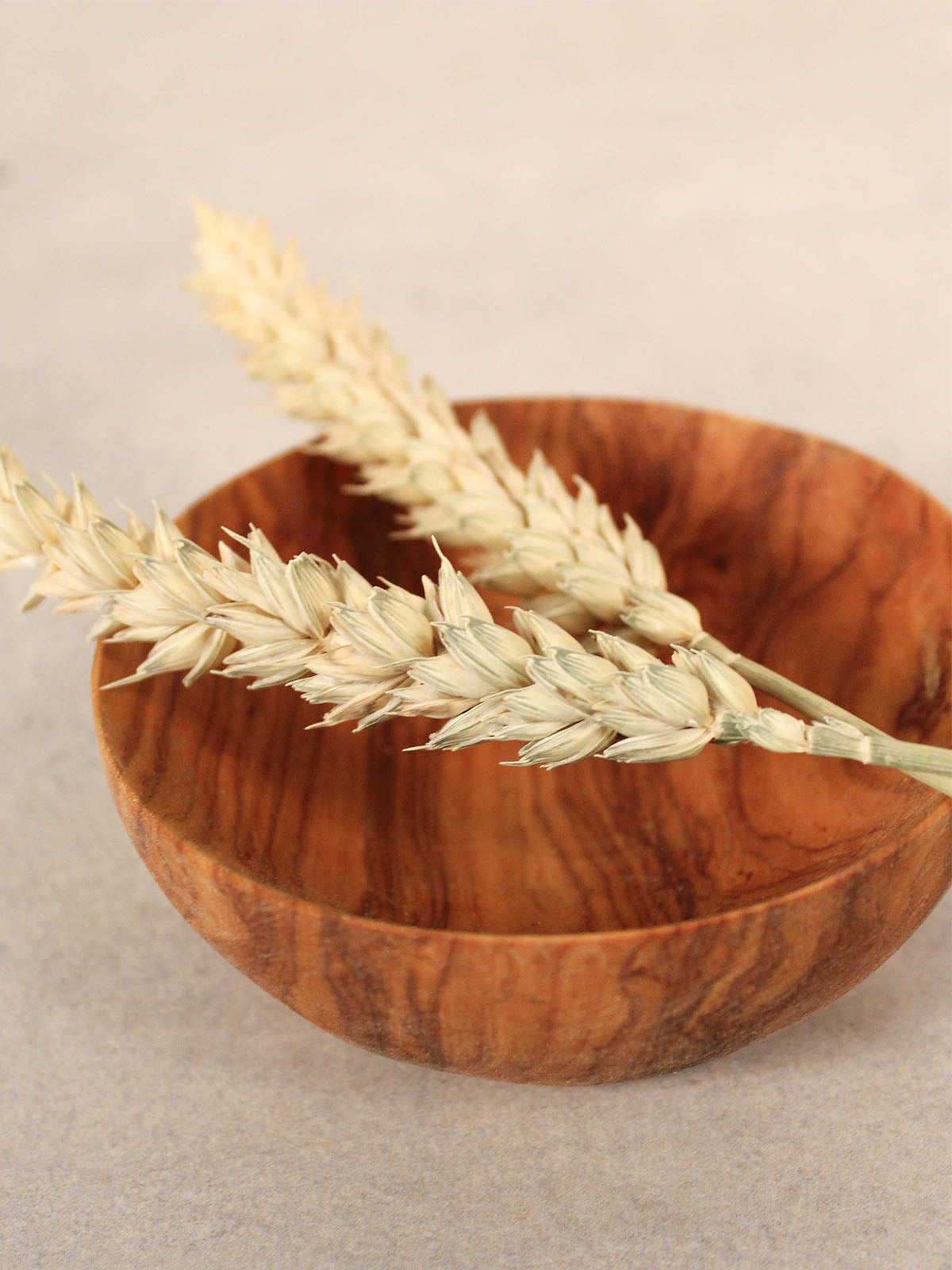 Handcrafted Olive Wood Bowl - Natural, Durable & Eco-Friendly Kitchenware for Serving, Salad, Fruit & Decor | Perfect for Home, Restaurants & Gifts