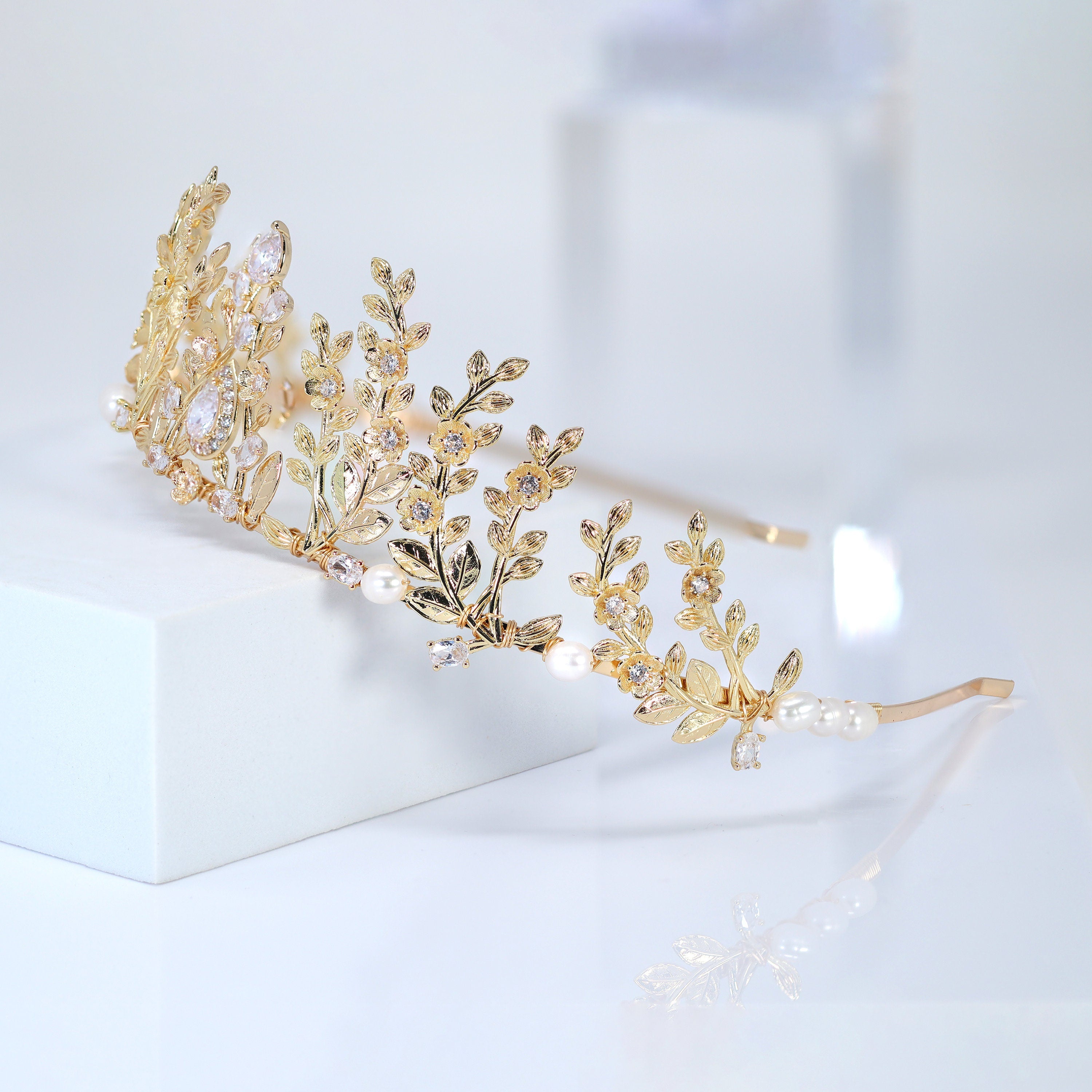 Swarovski Crystal & Natural Pearl Floral Wedding Tiara – Elegant Bridal Crown for Bride, Garden Queen, and Eternal Beauty | Perfect for Weddings, Prom, Pageants, and Special Occasions