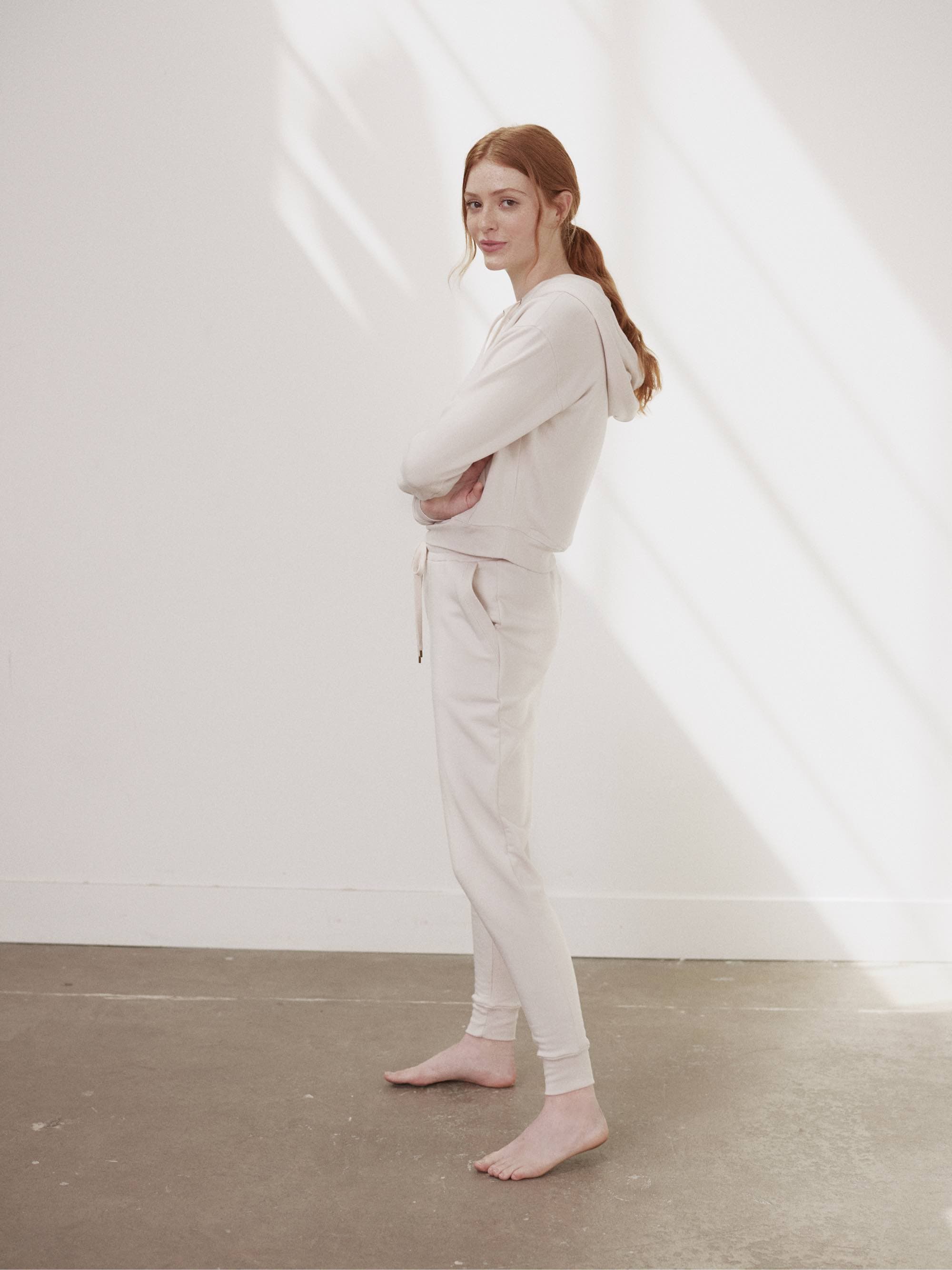 Cozy Fleece Sweatpants for Women & Men - Soft Winter Joggers with Pockets - Perfect for Lounge, Yoga & Cold Weather Comfort
