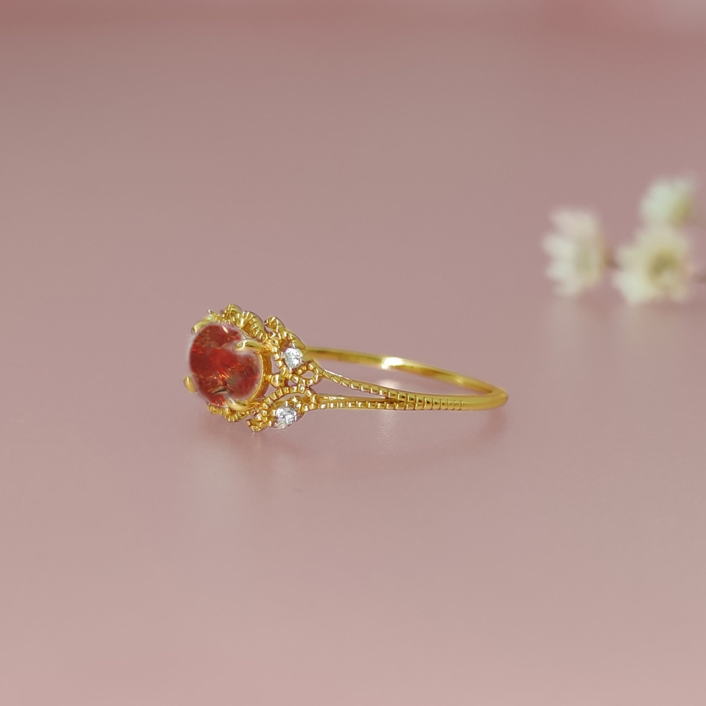 Elegant Solid Gold Lace Oval Ring for Wedding, Funeral & Special Occasions - Dried Flower Halo Design for Bridal, Memorial & Gift Giving