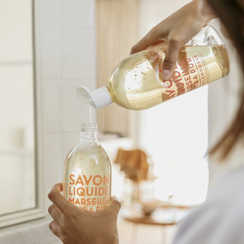 Compagnie de Provence Pink Grapefruit Liquid Marseille Soap - Natural Hand & Body Wash for Sensitive Skin | Refreshing Citrus Scent | Perfect for Daily Cleansing, Spa Days & Eco-Friendly Home Use