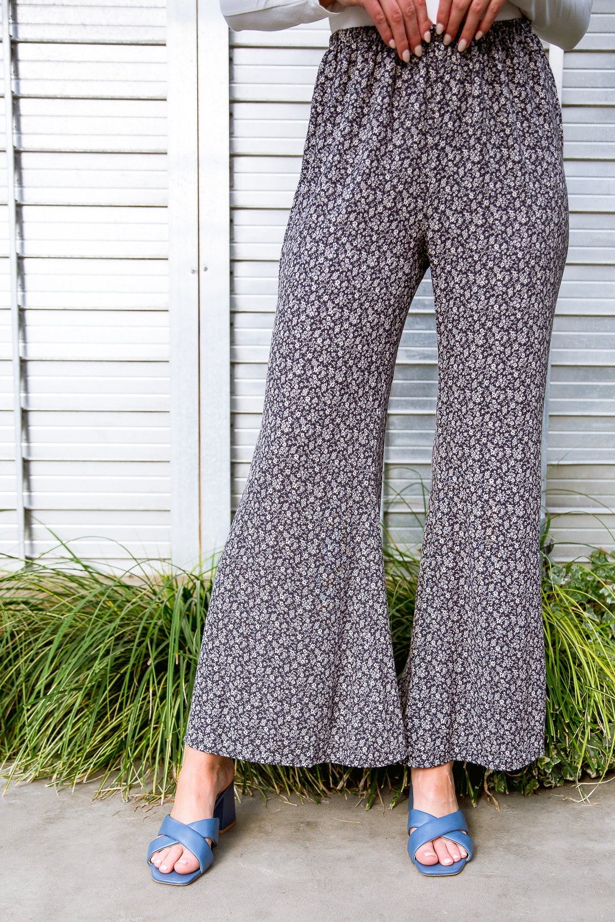 Stylish City Views Wide Leg Pants for Women - Comfortable High Waisted Palazzo Trousers for Office, Travel & Casual Wear