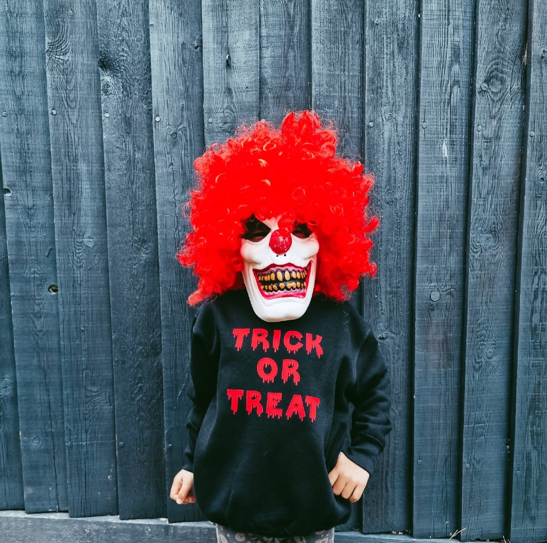 Halloween Jumper Sweater - Cute Trick or Treat Costume for Women & Men | Perfect for Halloween Parties & Festive Celebrations