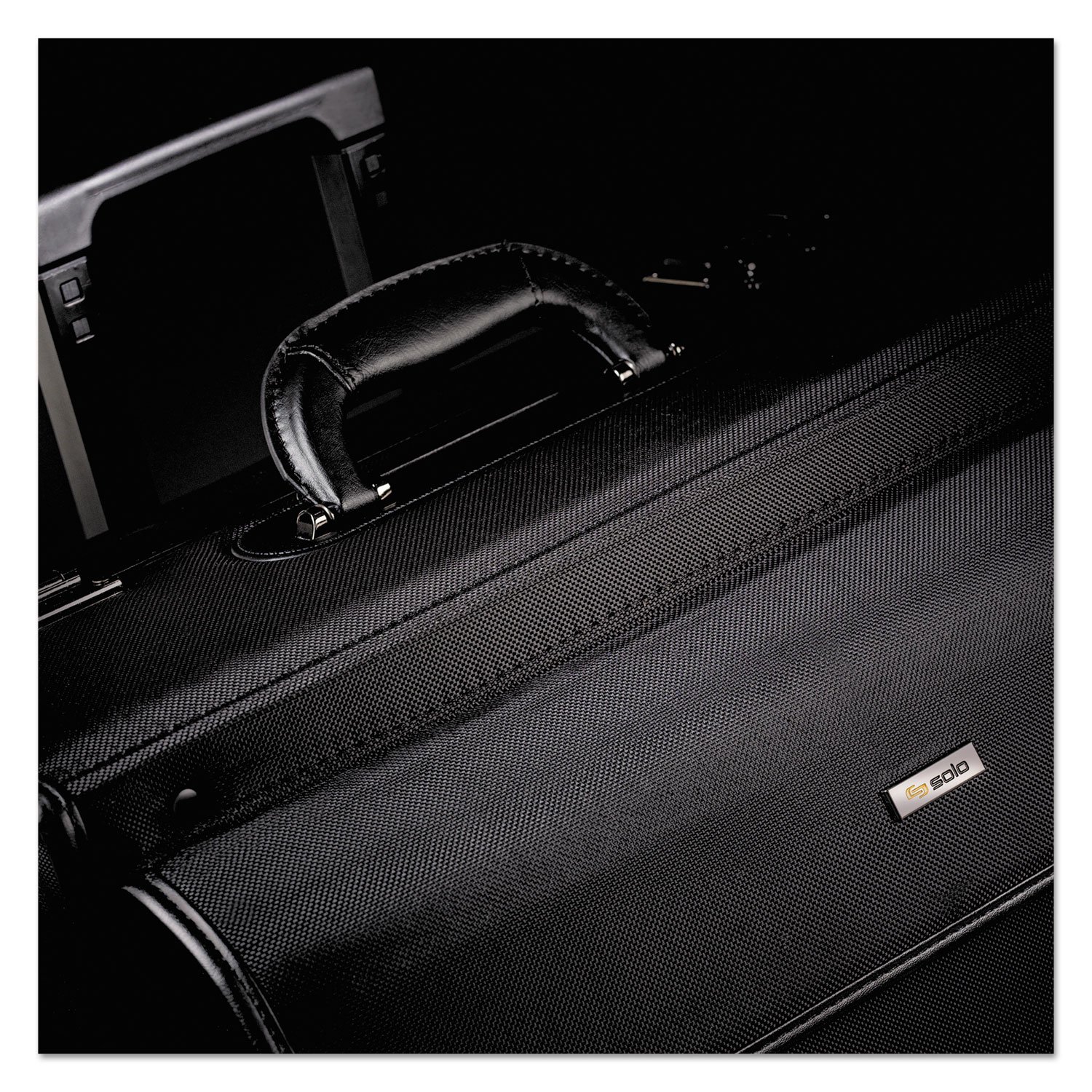 Solo PV784 Classic Rolling Catalog Case - 16-Inch Black Expandable Briefcase (18