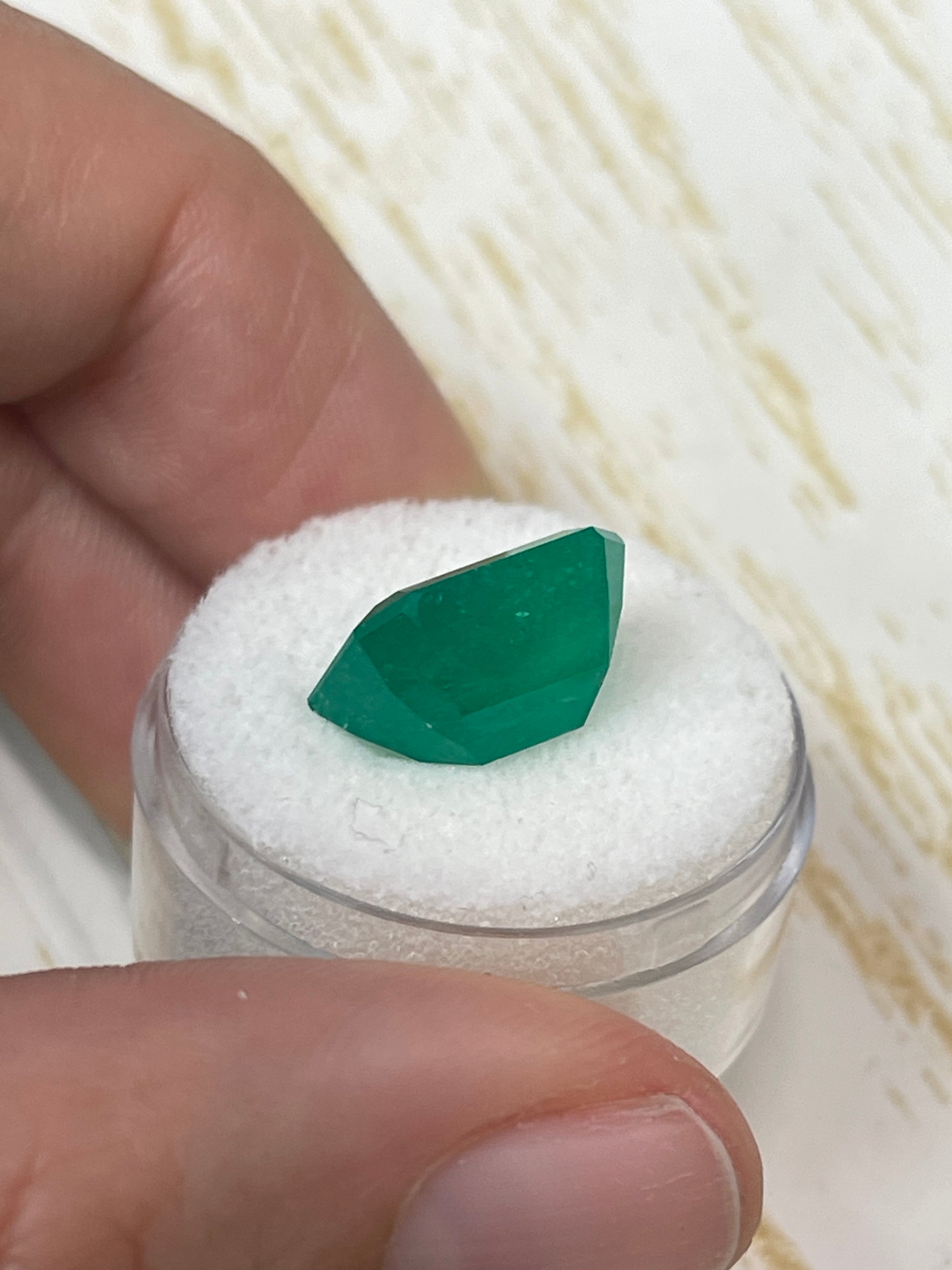 7.51 Carat 13.5x11mm Deep Forest Green Colombian Emerald - Loose Gemstone for Jewelry Making, Engagement Rings & Luxury Gifts