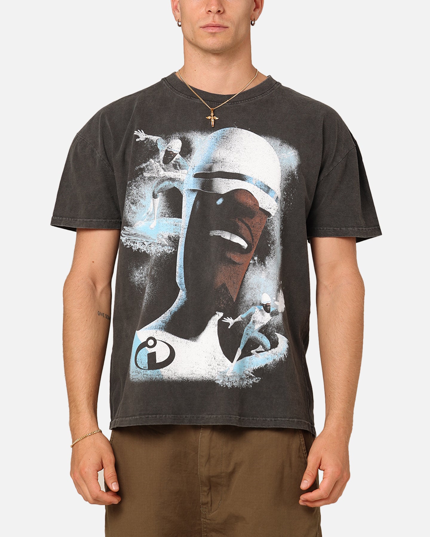 Pixar Frozone Heavyweight T-Shirt for Men - Black Wash Vintage Style | Perfect for Cosplay, Movie Nights & Superhero Fans