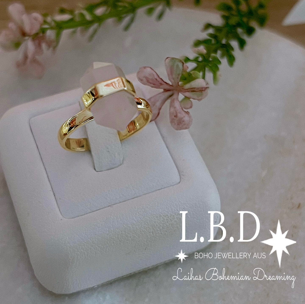 Laihas Gold Crystal Rose Quartz Ring for Women - Elegant Healing Jewelry for Love & Positivity | Perfect for Gifts, Meditation & Everyday Wear