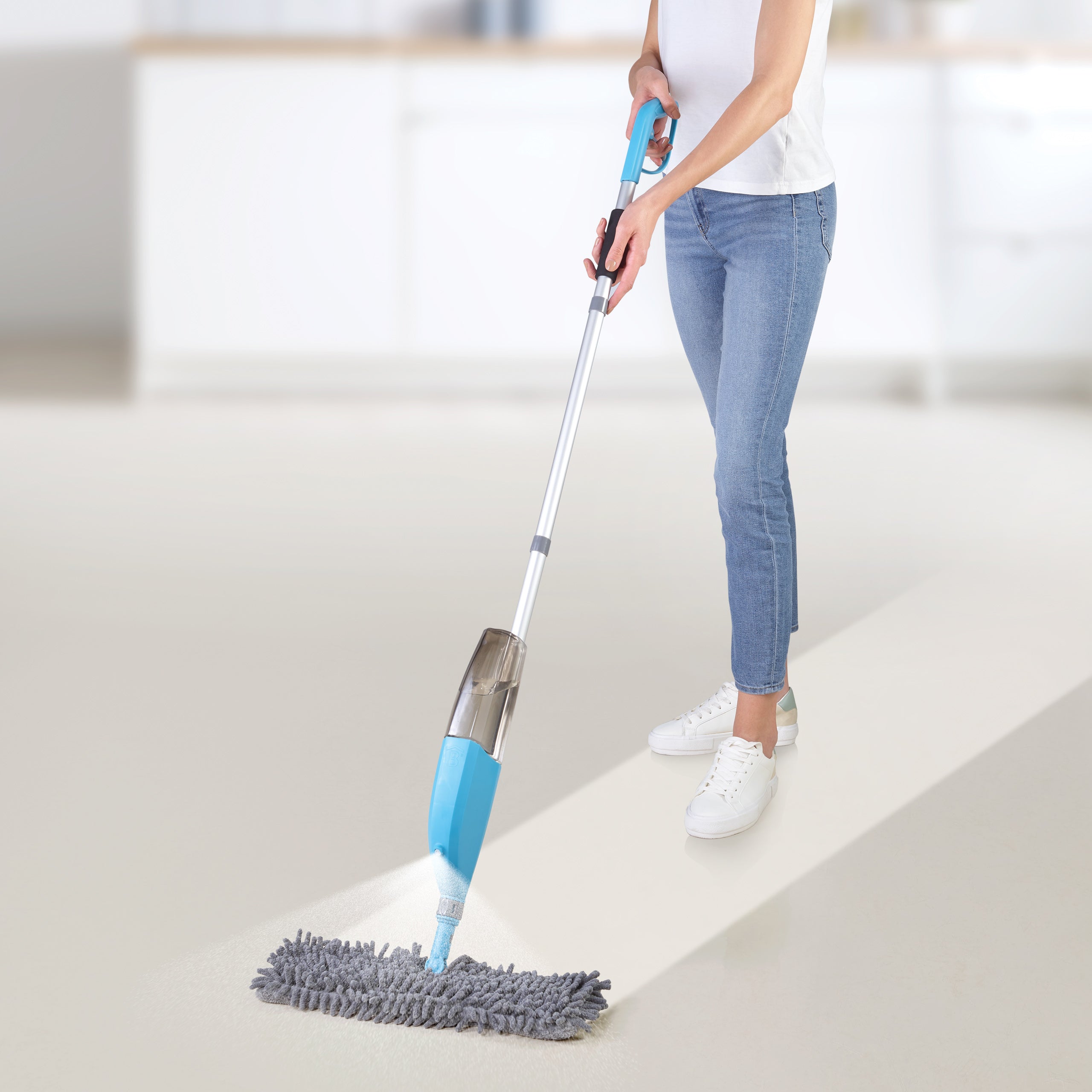 Flexible Spray Mop with Refillable Bottle - Lightweight Floor Cleaner for Hardwood, Tile & Laminate - Perfect for Kitchen, Bathroom & Pet Hair Cleaning