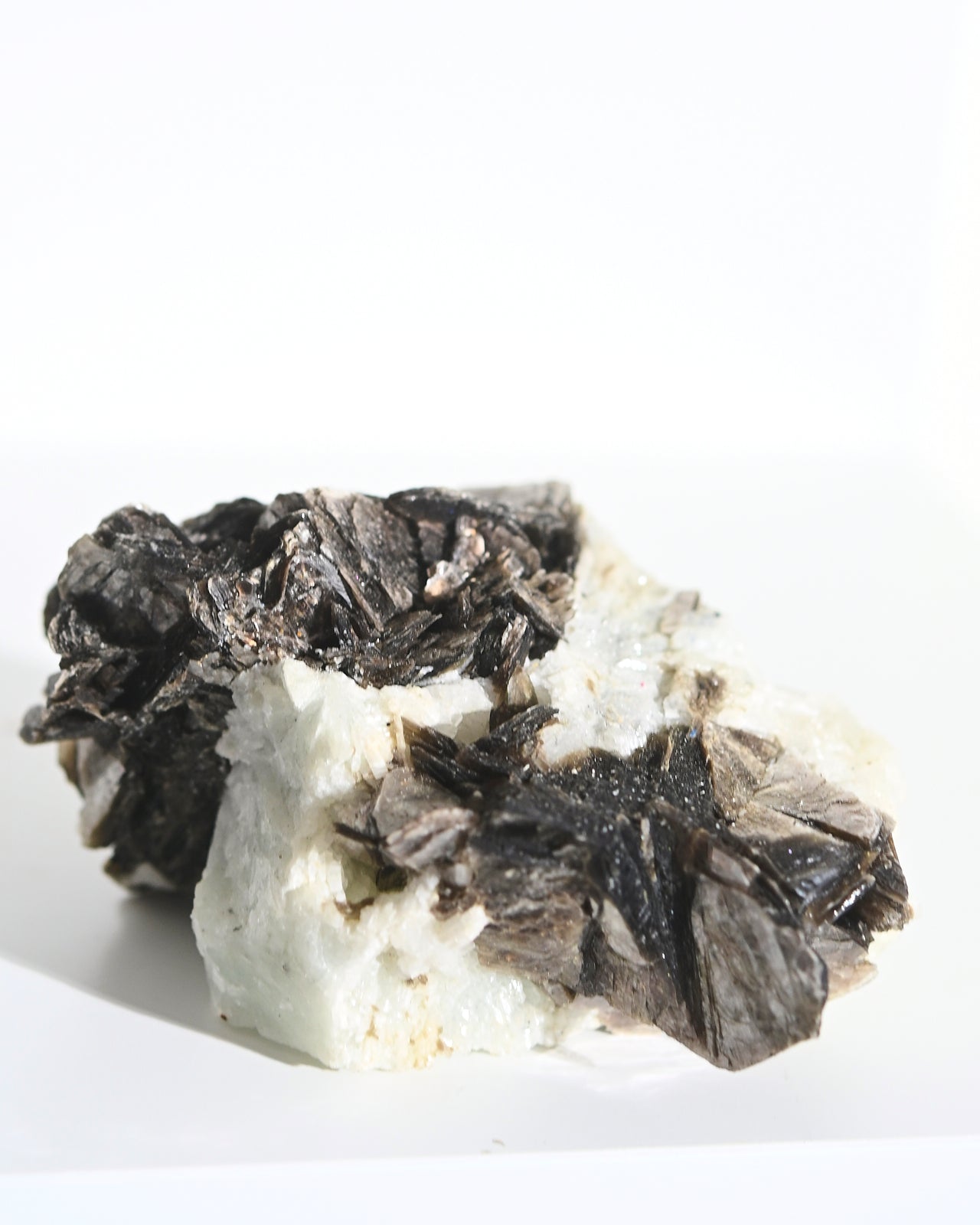Natural Muscovite & Aquamarine Rough Stone - 4 Inch Specimen for Crystal Healing, Jewelry Making, and Mineral Collection