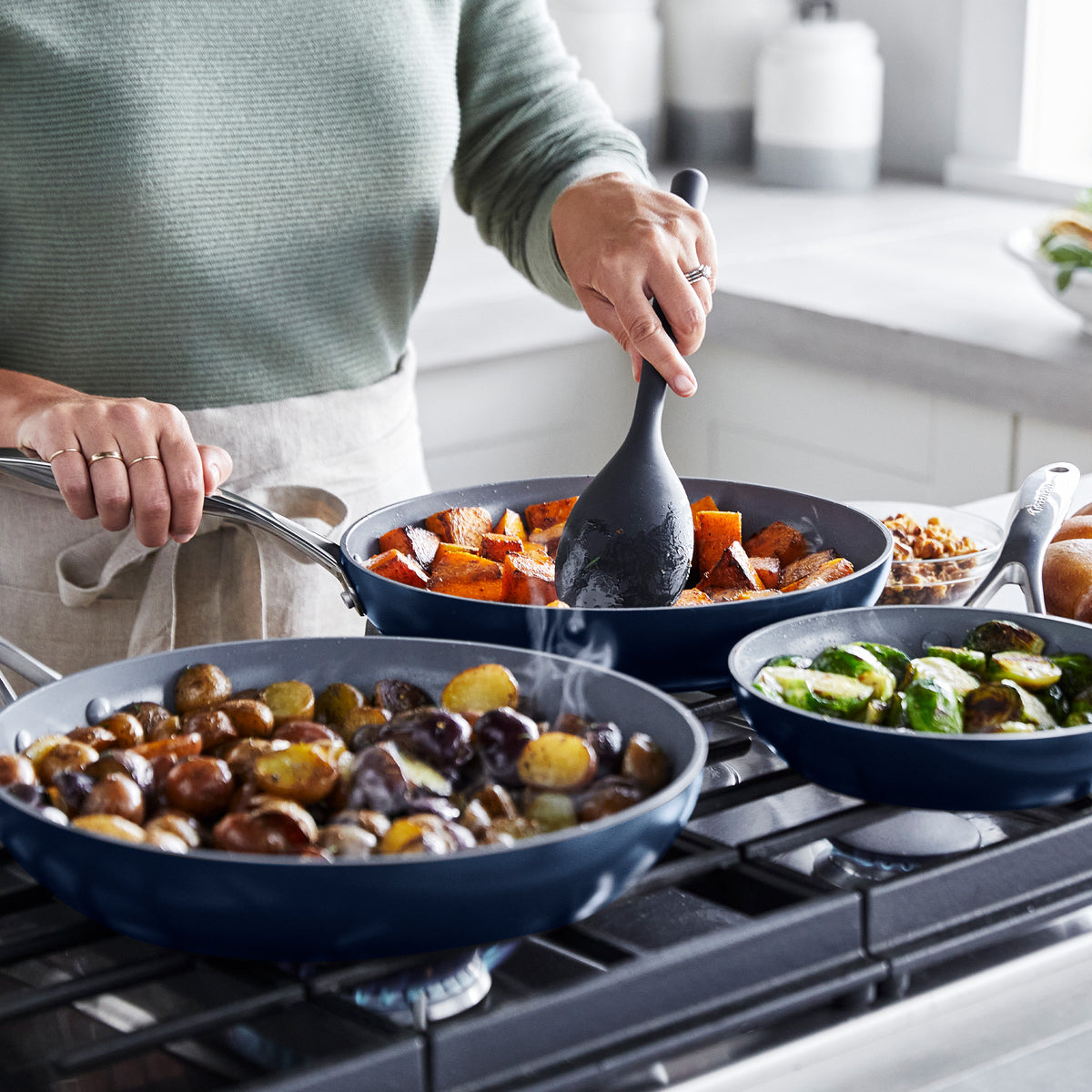 Valencia Pro Ceramic Nonstick 8, 9.5, and 11-Inch Frying Pan Set - Oxford Blue | PFOA-Free Cookware for Healthy Cooking | Perfect for Sautéing, Frying & Everyday Meals