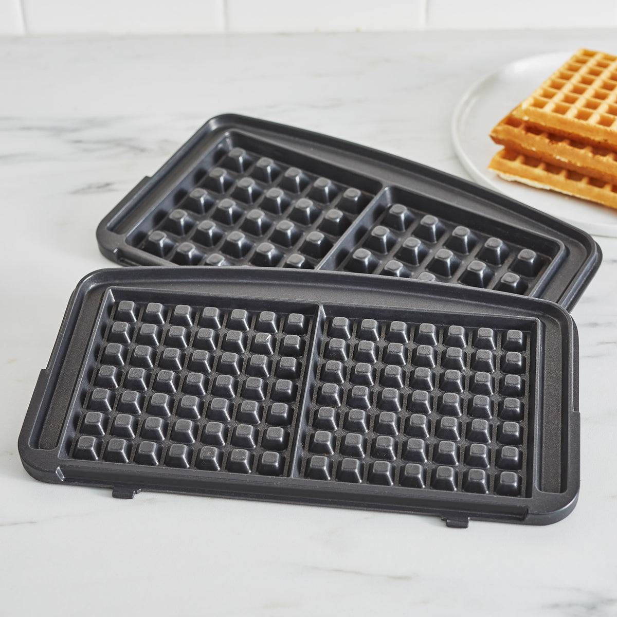 Premium Ceramic Nonstick 2-Square Waffle Maker - Stainless Steel Construction - Perfect for Breakfast, Brunch & Family Gatherings