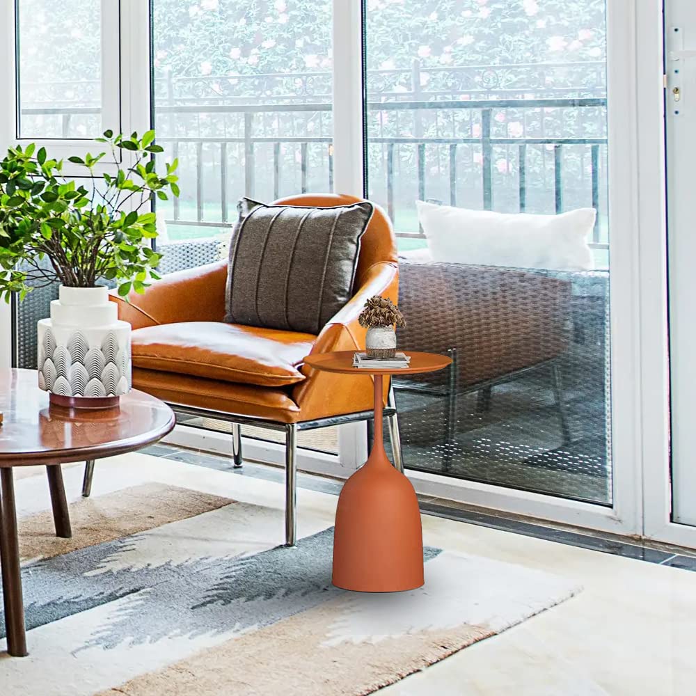 Round Metal End Table with Removable Tray - Waterproof Small Coffee Table & Sofa Side Table for Living Room, Bedroom, Balcony, Patio & Office - Orange - Perfect for Coffee, Books & Decor