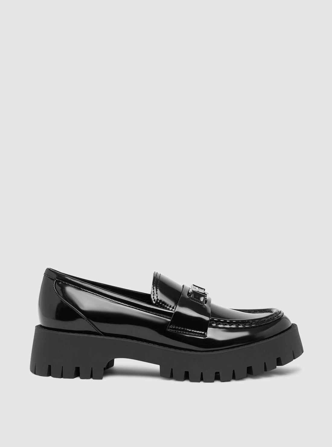 Black Chunky Loafers for Women - Comfortable Slip-On Shoes for Casual Outfits & Office Wear