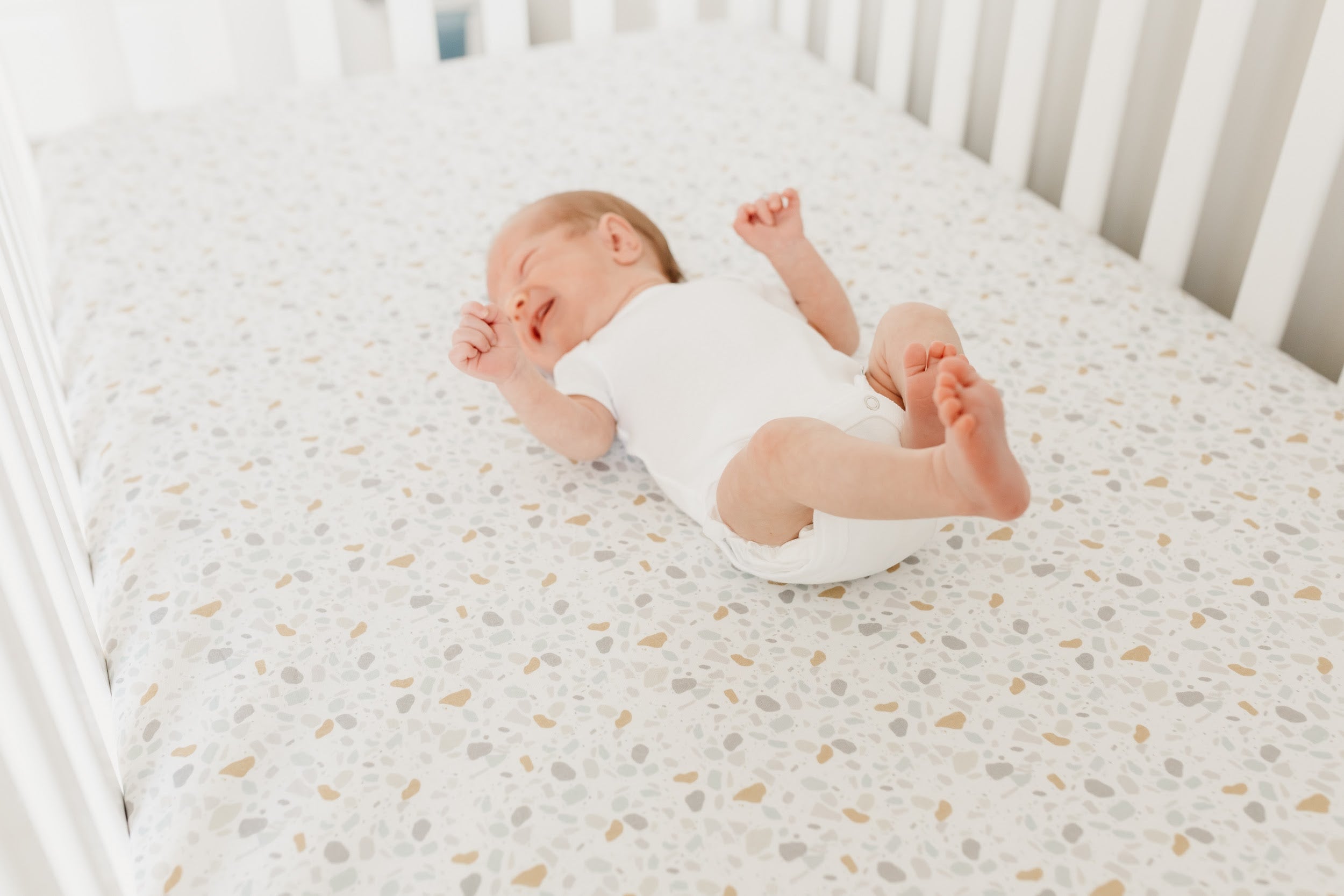 Premium Organic Cotton Knit Fitted Crib Sheet for Baby - Soft Breathable Nursery Bedding - Perfect for Newborns, Toddlers & Daycare Use