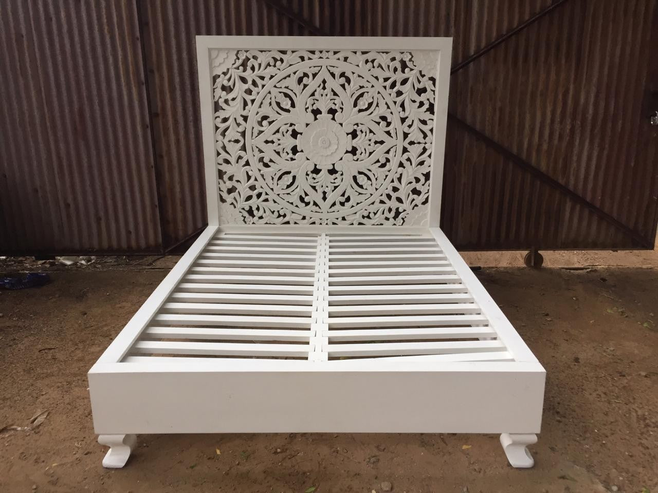 Hand Carved Indian Solid Wooden Bed Frame - Queen Size, White Finish | Elegant Vintage Style Bedroom Furniture for Master Bedroom & Guest Room