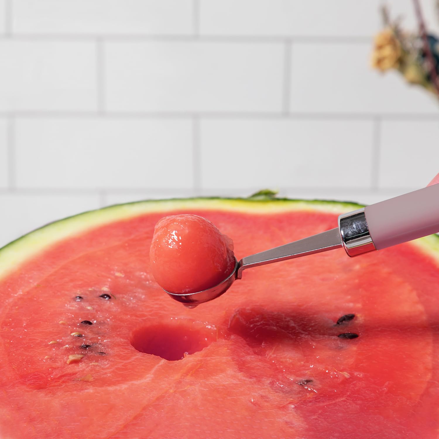 Premium Stainless Steel Melon Baller with Non-Slip Smooth Handle - Small Ice Cream Scoop for Fruits, Cookie Dough, Meatballs - Perfect for Kitchen, Baking, Party Food Prep & Ice Cream Serving (Dusty Pink)