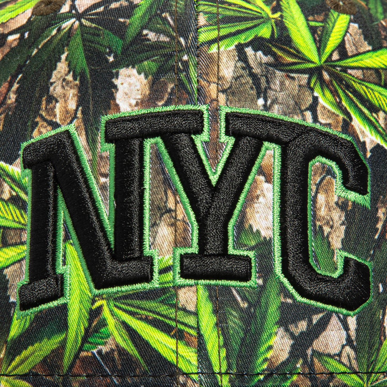 Field Grade New York City NYC Hat Club Logo Patch Trucker Snapback Hat - Realtree Camo Design - Perfect for Outdoor Adventures, Sports & Casual Streetwear