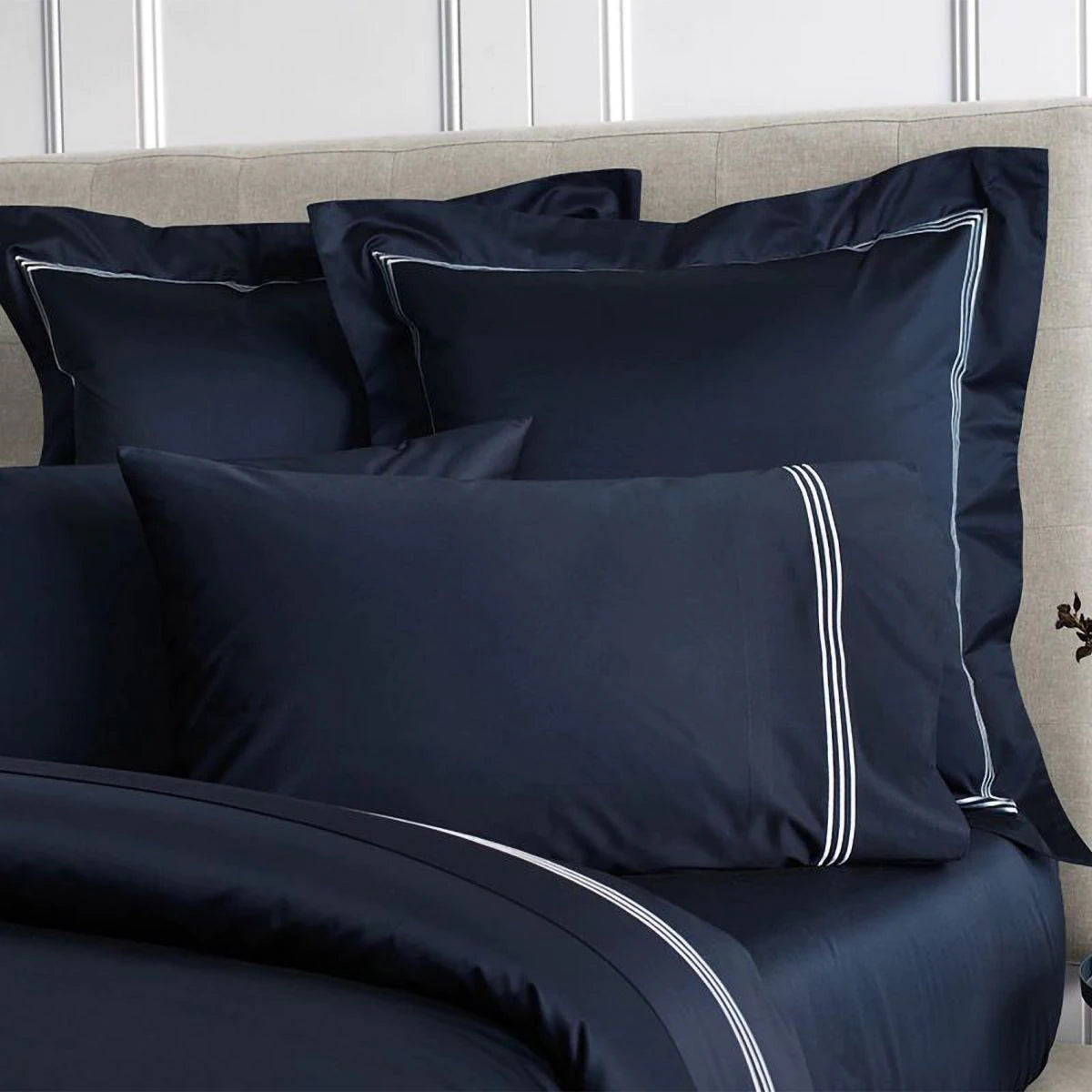 Luxury 1200 Thread Count Palais Lux Midnight Standard Pillowcase Pair by Sheridan - Premium Soft Bedding for Hotel-Style Comfort & Elegant Bedroom Decor