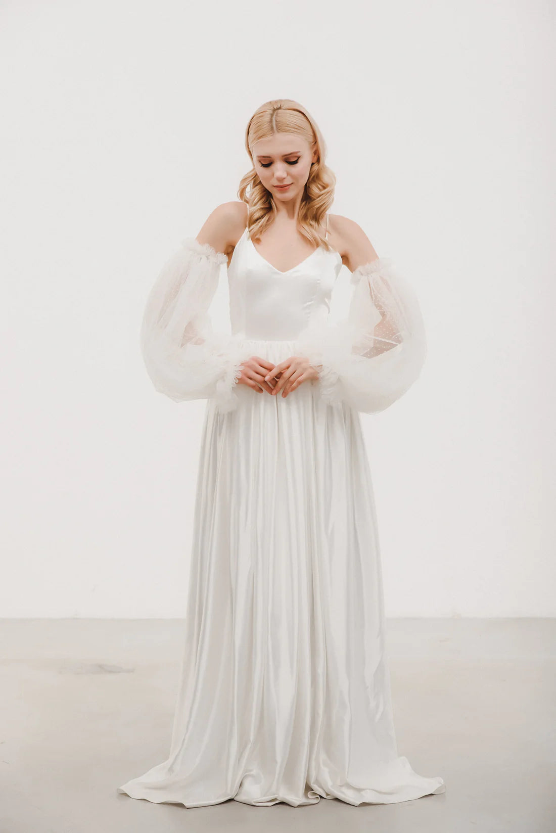 Lucia Sleeves - Elegant & Stylish Arm Warmers for Women | Perfect for Weddings, Parties & Cold Weather Fashion
