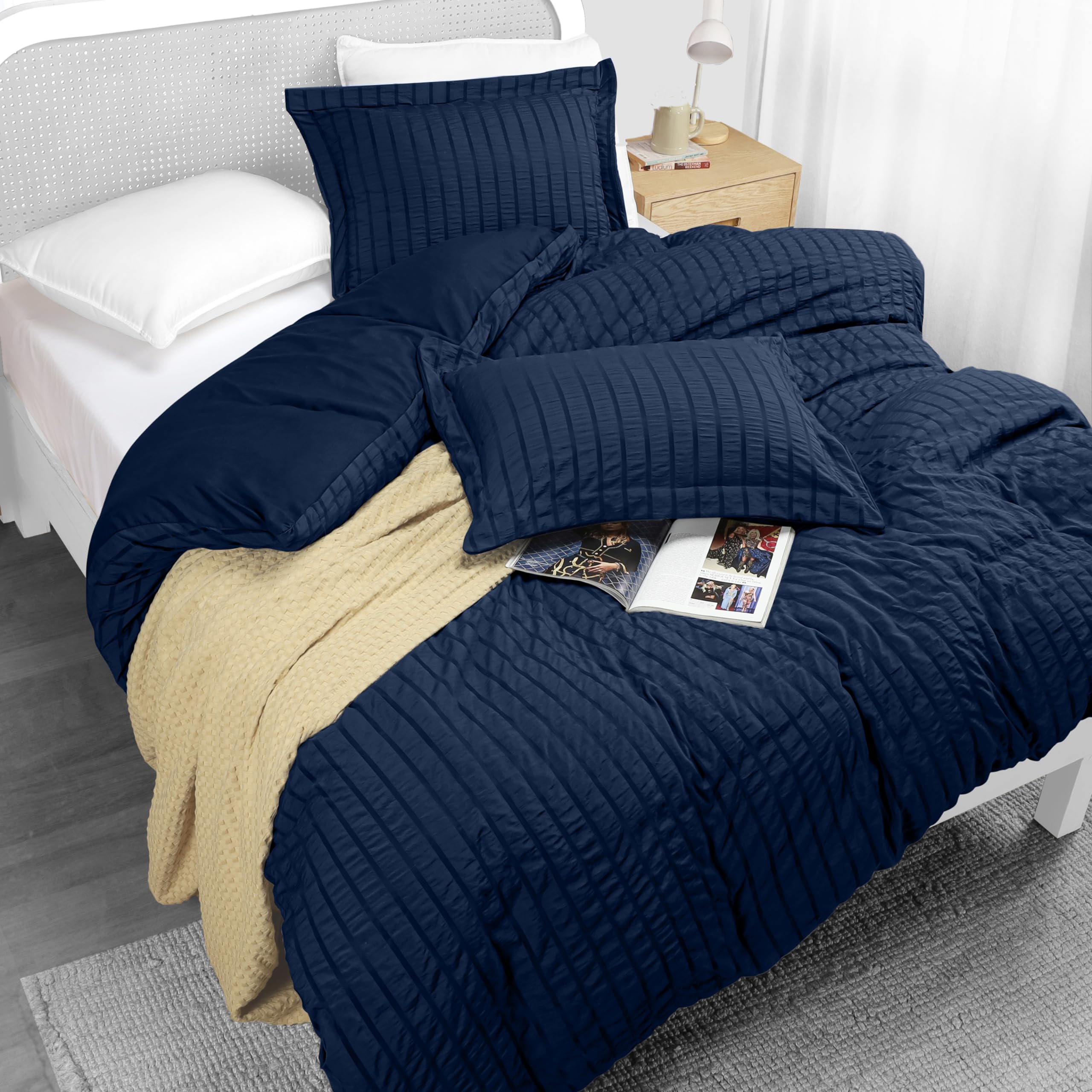 Utopia Bedding Queen Size Duvet Cover Set - 3PC Seersucker Comforter Cover with Zipper Closure & 2 Pillow Shams - Soft Brushed Microfiber 90