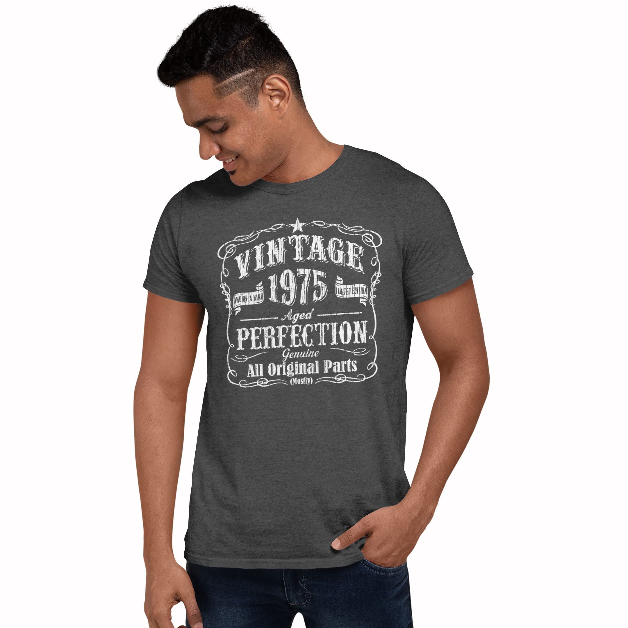 Vintage 1970s 52nd Birthday T-Shirt for Men - Funny 52 Year Old Gift Idea - Perfect for Birthday Parties & Retro Theme Celebrations