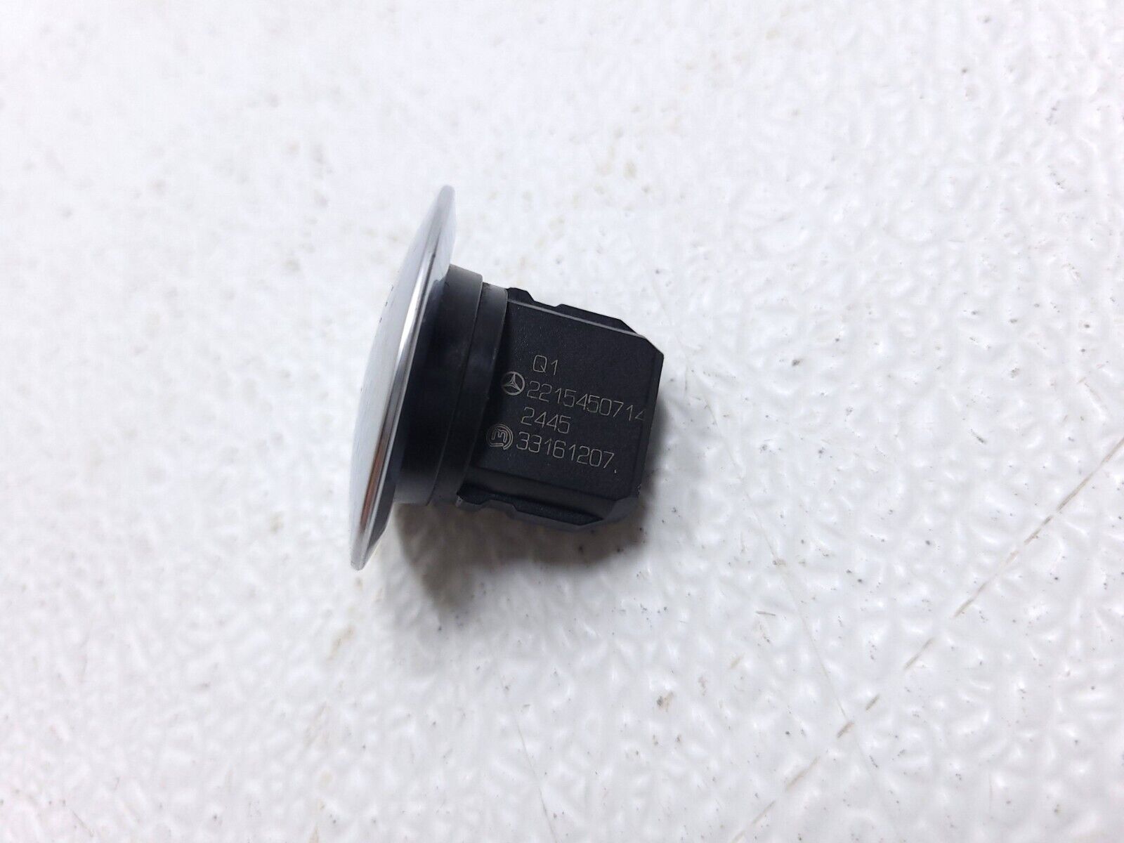 06-11 Mercedes ML500 Engine Start Stop Switch OEM Replacement - Perfect for Ignition System Repair & Maintenance
