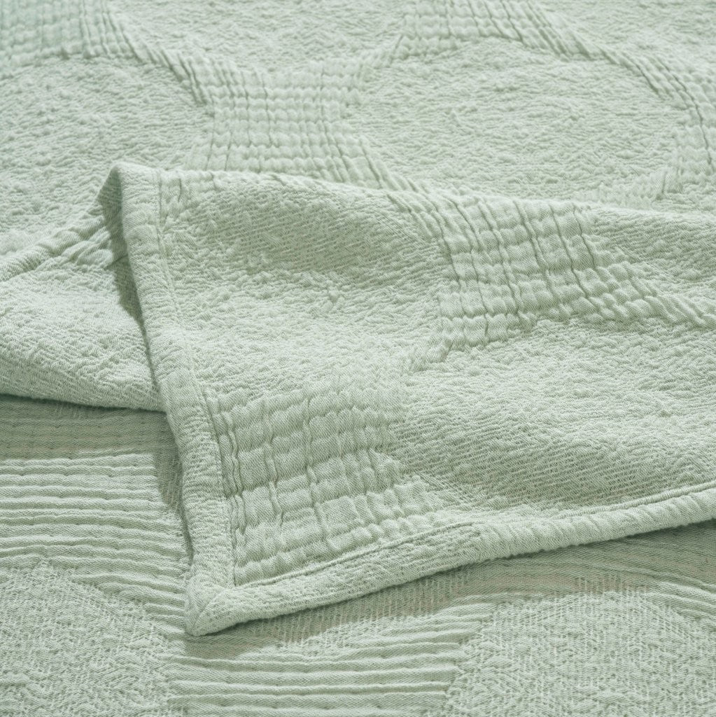 Tanta Cotton Medium Weight Crinkle Woven Coverlet - Soft & Breathable Bedspread for All Seasons | Perfect for Bedroom Decor, Guest Rooms & Cozy Home Styling