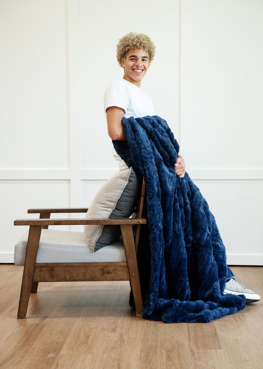 Premium Navy Blue Plush Throw Blanket - Ultra Soft & Cozy for Bed, Couch, and Travel - Perfect for Gifts, Home Decor, and Relaxation