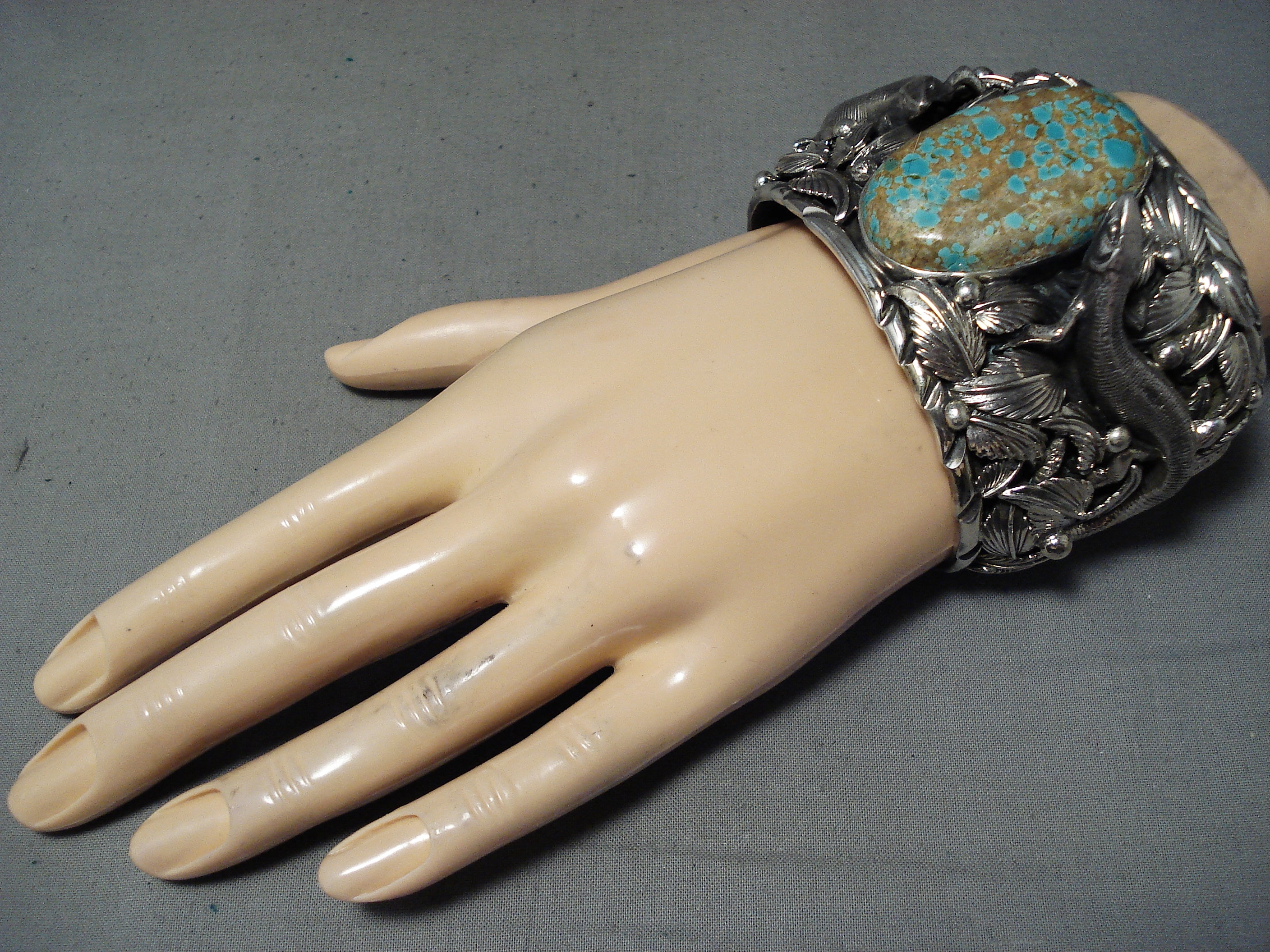 187 Grams San Felipe 8 Turquoise Sterling Silver Gecko Bracelet - Handmade Southwest Jewelry for Women, Boho Style Gift for Her - Perfect for Festivals, Casual Wear & Spiritual Healing
