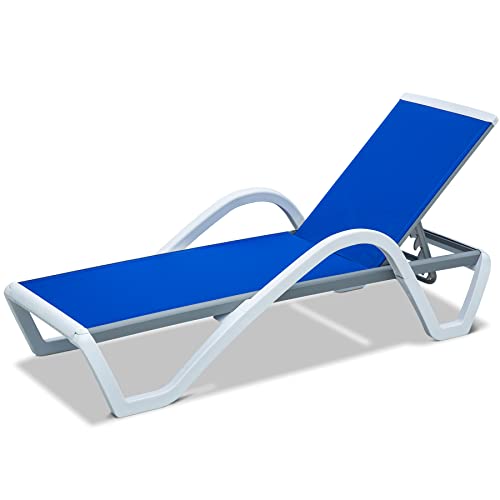 1 Blue Lounge