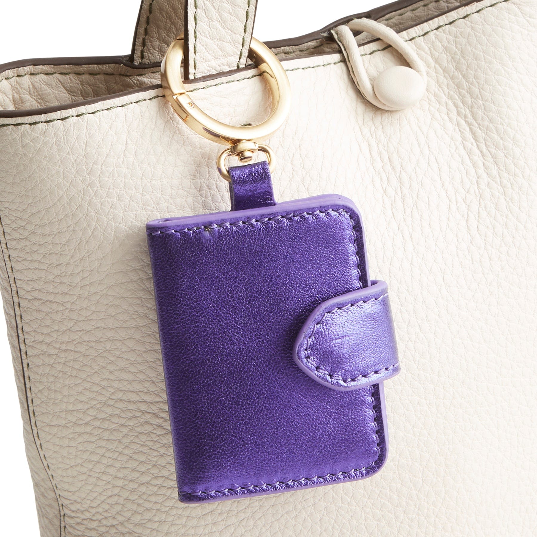 Stylish Picture Frame Bag Charm - Cute Photo Holder for Purses & Backpacks - Perfect for Personalizing Gifts & Accessories