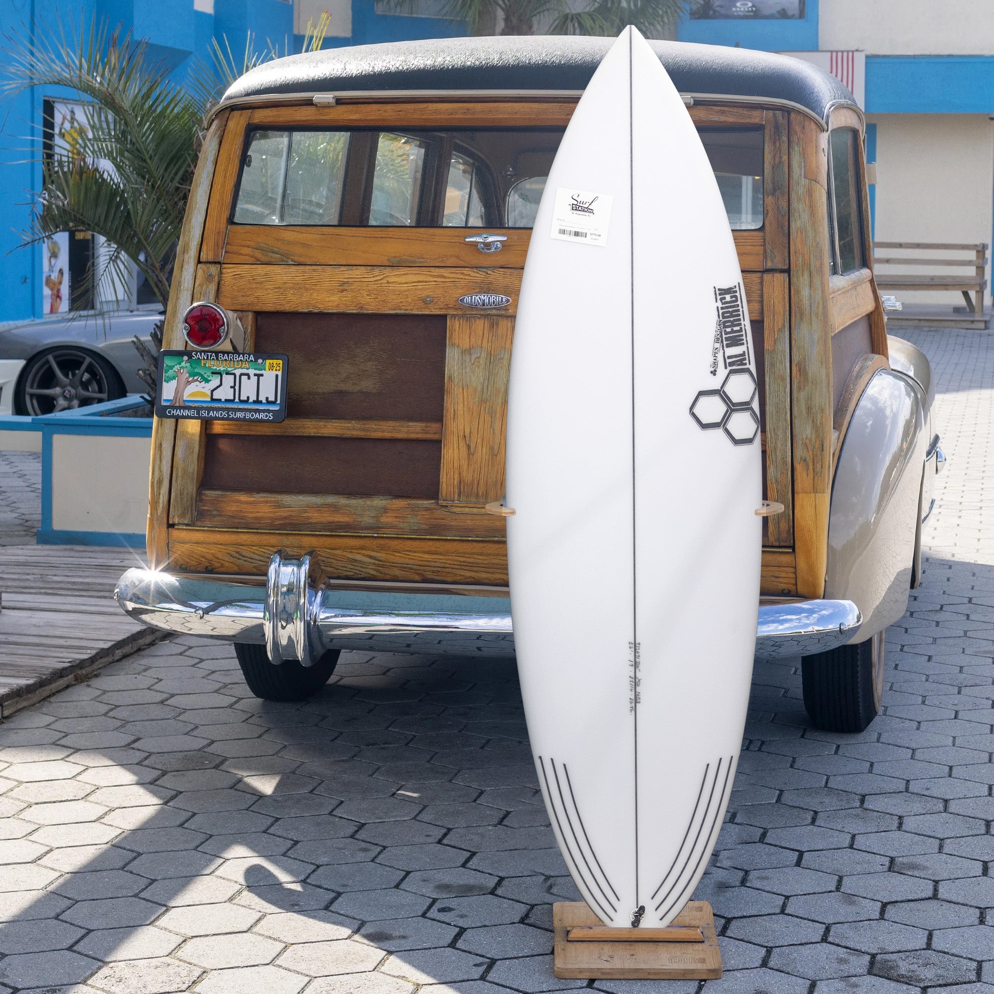 Channel Islands Neckbeard 3 Surfboard 5'8 - High Performance Shortboard for Waves 2-6ft - Futures Fin System - Perfect for Beach Surfing & Coastal Adventures