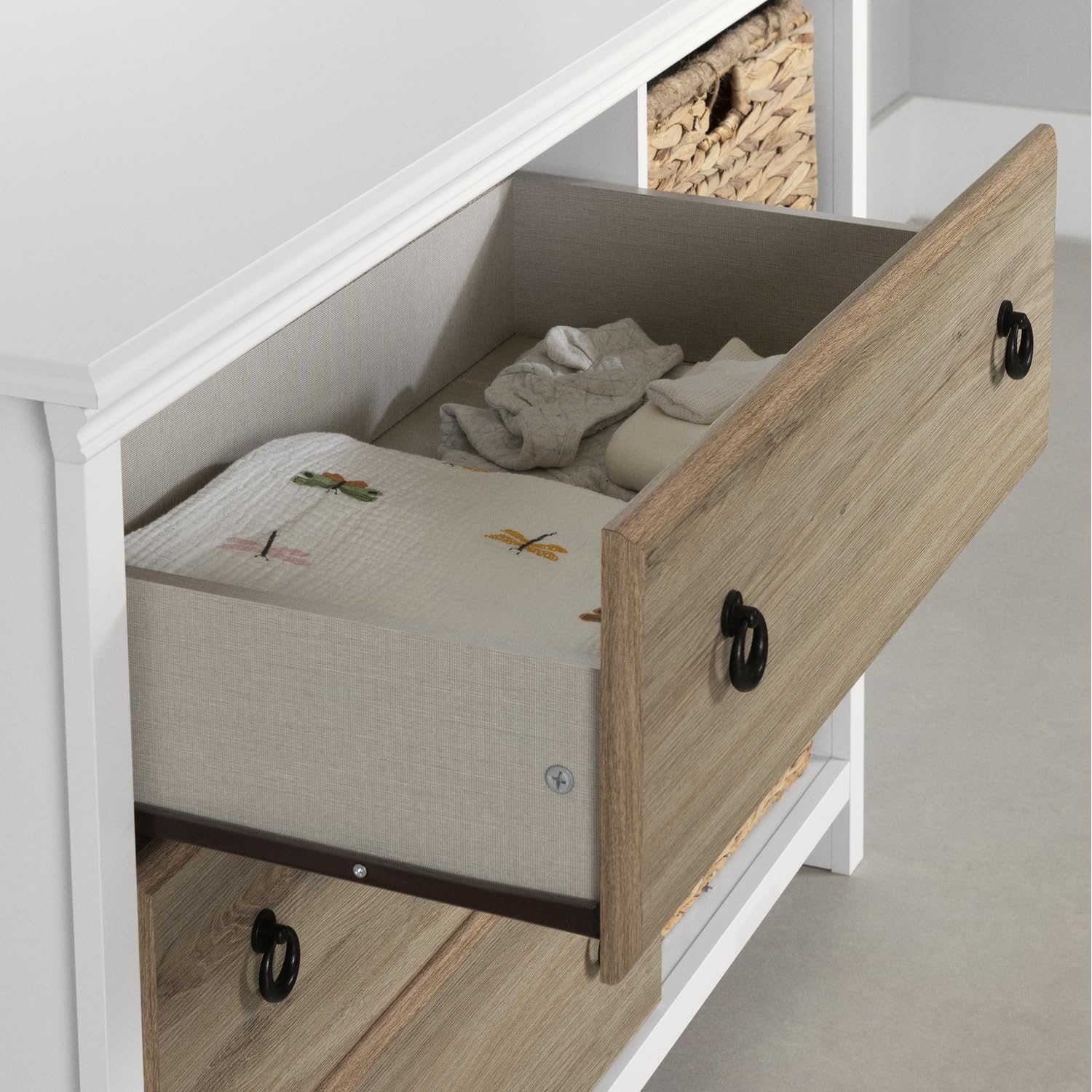 South Shore Cotton Candy 3-Drawer Dresser with Baskets in Pure White & Rustic Oak - Coastal Style Bedroom Storage for Kids, Teens & Nursery Organization