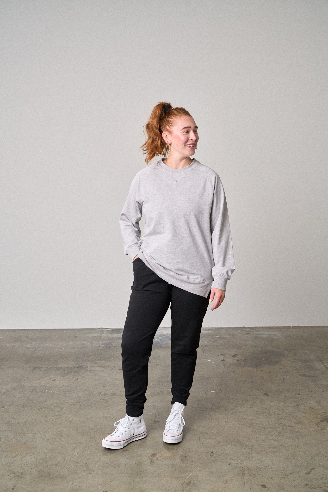 Stylish Grey Pullover for Adults - Cozy & Comfortable Sweatshirt for Casual Wear, Lounge & Outdoor Activities