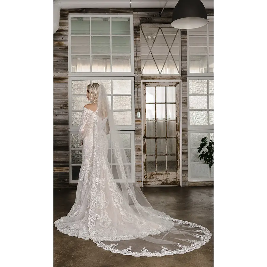 V2199C Cathedral Veil - Elegant Wedding Veil for Brides | Perfect for Church Ceremonies & Formal Weddings