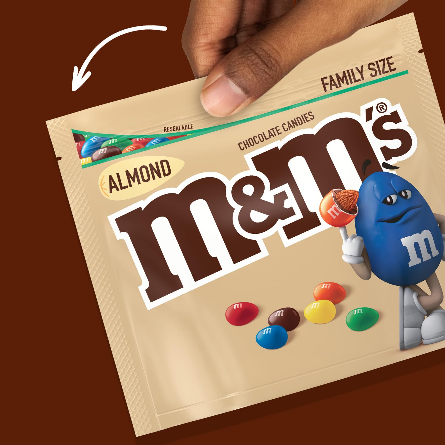 M&M'S Almond Milk Chocolate Candy - 8.6 oz Sharing Size Bag | Bulk Chocolate Snacks for Parties, Halloween Treats & Office Sharing