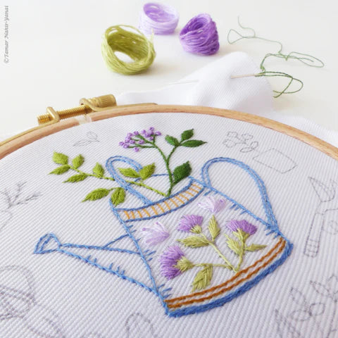 Mini Hand Embroidery Kit for Beginners - Portable Garden Tools Set with Needles, Thread & Patterns - Perfect for DIY Crafts, Home Decor & Outdoor Activities