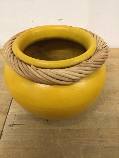 Bright Yellow 7.5-Inch Flower Pot - Durable Ceramic Planter for Indoor & Outdoor Plants - Perfect for Home, Garden, Office Decor