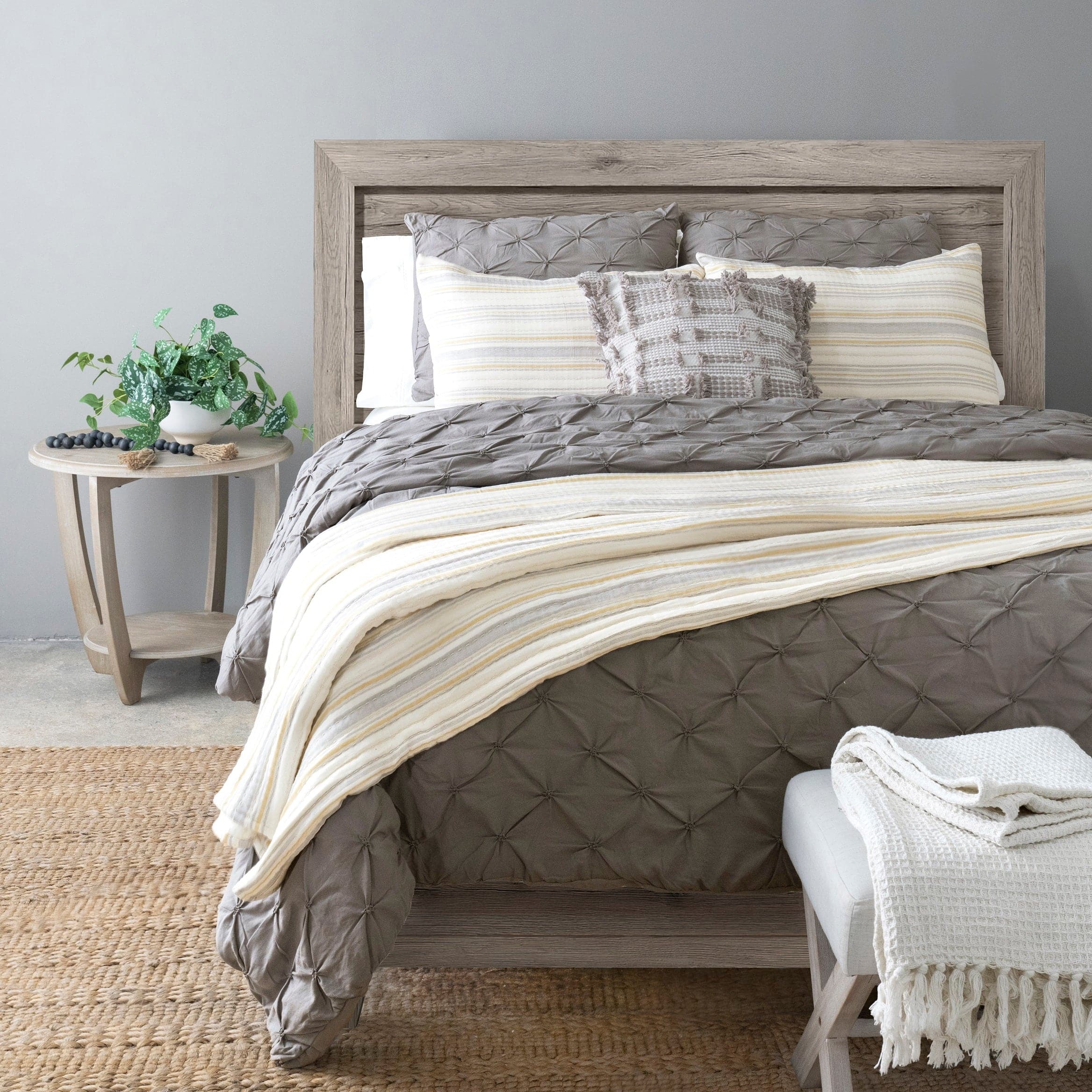 Ravello Pintuck 5-Piece Comforter Set - Queen Size Bedding with Pillow Shams - Luxury Soft Microfiber for Cozy Bedroom Decor