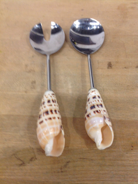 Premium Set of 2 Stainless Steel Shell-Shaped Salad Servers - Elegant Serving Utensils for Seafood Salads, Pasta Dishes & Party Appetizers