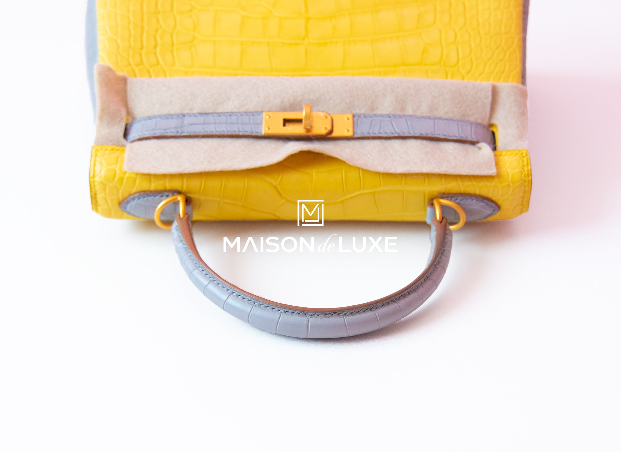 Hermes HSS Mimosa & Gris Perle Crocodile Kelly 25 Handbag - Luxury Crocodile Leather Shoulder Bag for Women, Perfect for Parties, Weddings & Special Occasions