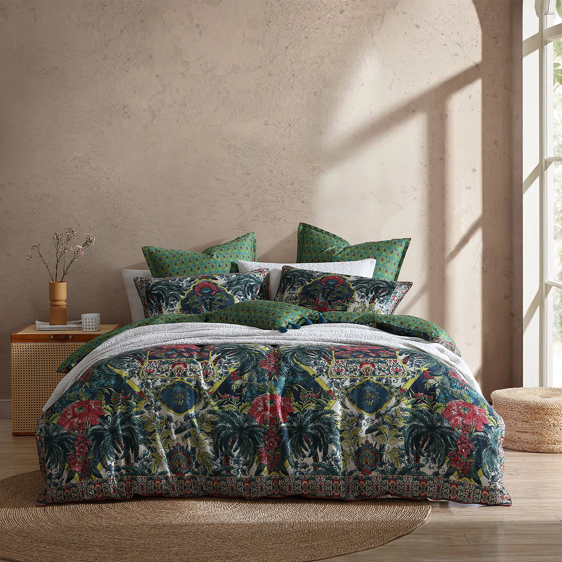 Luxury Breewood Quilt Cover Set by Logan & Mason - Queen Size Bedding Set with Pillow Shams - Soft & Breathable Cotton - Perfect for Master Bedroom, Guest Room & Hotel Decor