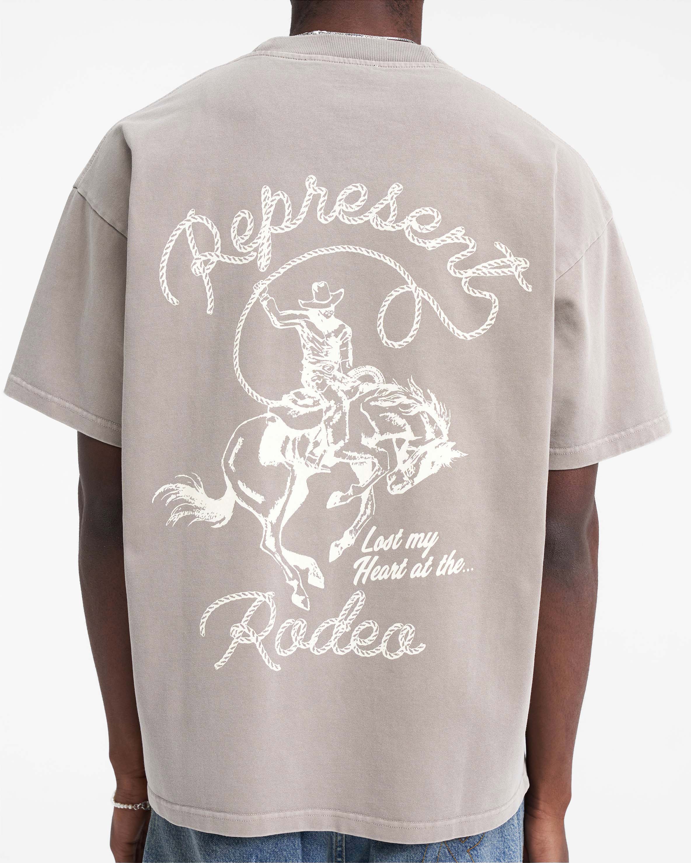 Vintage Chain Stitch Rodeo T-Shirt for Men & Women - Western Style Mudstone Graphic Tee - Perfect for Country Concerts, Rodeo Events & Casual Wear