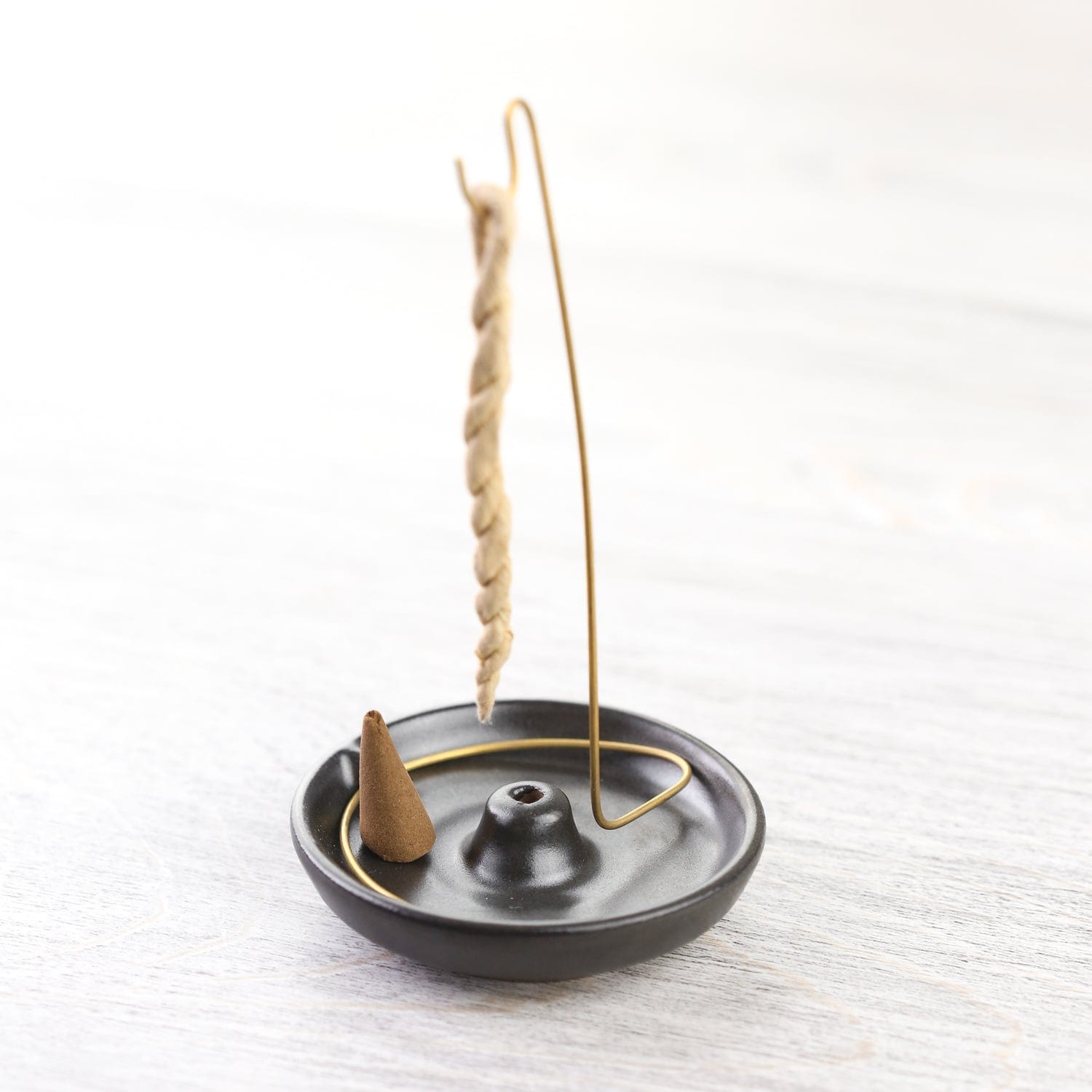 Premium All-in-One Incense Burner for Home, Yoga & Meditation - Aromatherapy Diffuser with Wooden Tray & Ash Catcher - Perfect for Relaxation, Feng Shui & Spiritual Cleansing