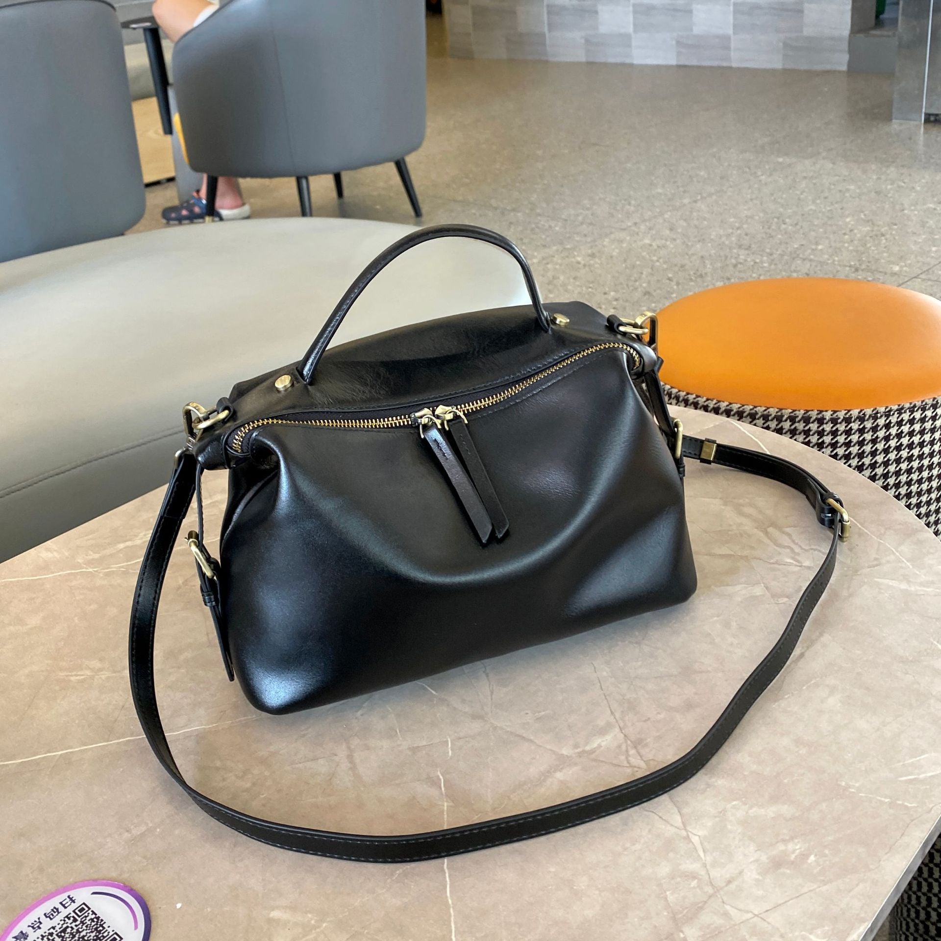 Stylish Convertible Shoulder Bag for Women - Crossbody, Tote & Backpack - Perfect for Work, Travel & Daily Use