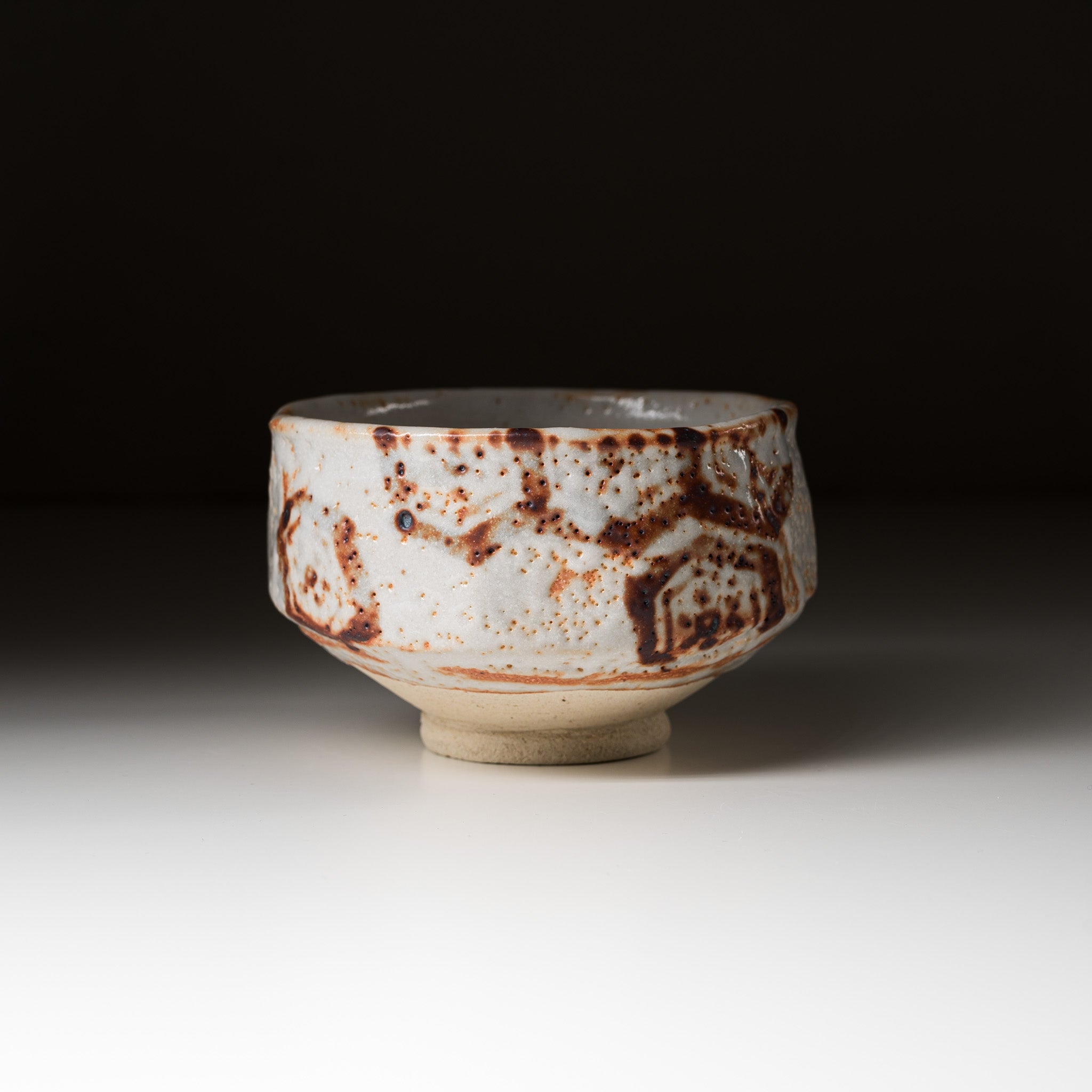 Premium Matcha Bowl - Shino Kikko Glazed Ceramic Tea Cup for Japanese Tea Ceremony | Handcrafted Traditional Japanese Tea Set for Matcha Lovers | Perfect for Zen Meditation, Home Decor & Gift Giving