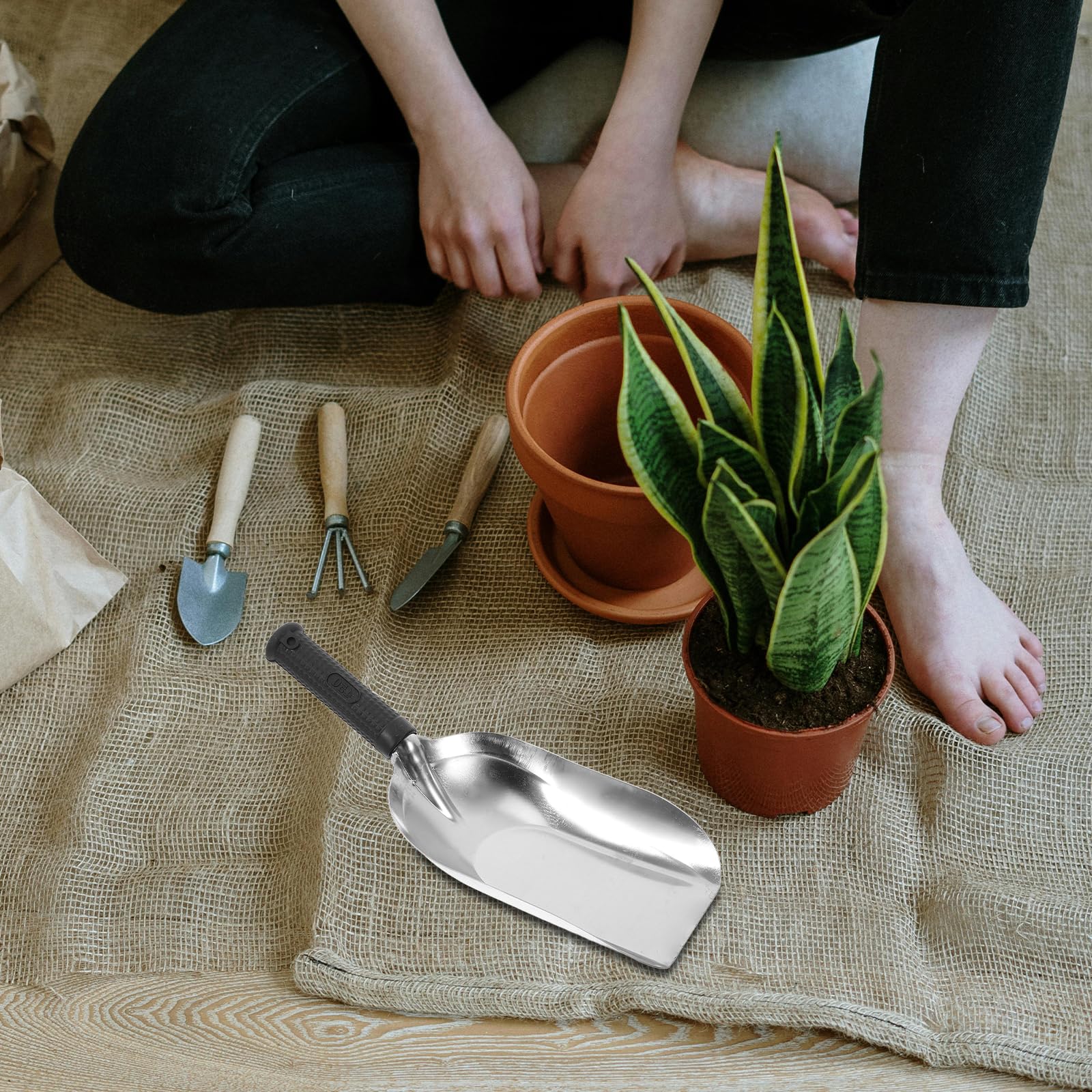 Kisangel 201 Stainless Steel Square Hand Shovel - Small Gardening Trowel for Planting, Digging & Weeding - Durable Garden Hand Tool for Outdoor, Yard, Farm & Rural Use