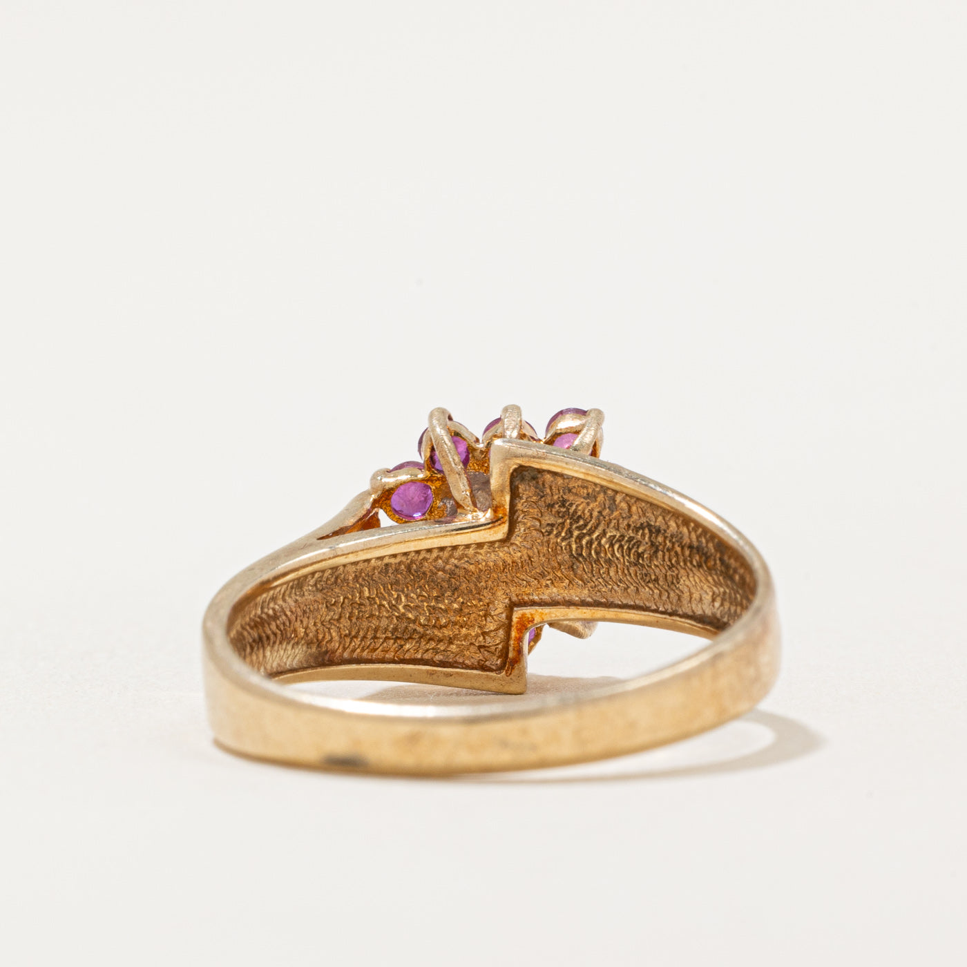 Exquisite Ruby & Diamond Heart Ring - 0.15ctw Total Weight, 0.005ct Diamond, Size 6 - Perfect for Valentine's Day Gifts, Anniversary Presents & Romantic Occasions