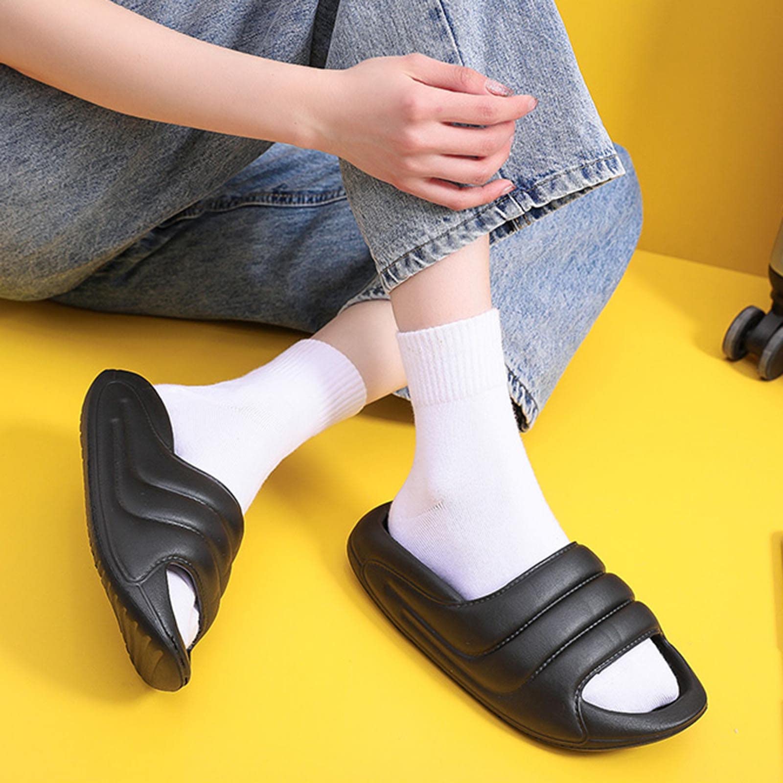 Oiangi Anti-Slip Slippers for Women & Men - Comfortable Open Toe Couple Slides Sandals with Solid Platform - Perfect for Beach, Pool, and Summer Casual Wear